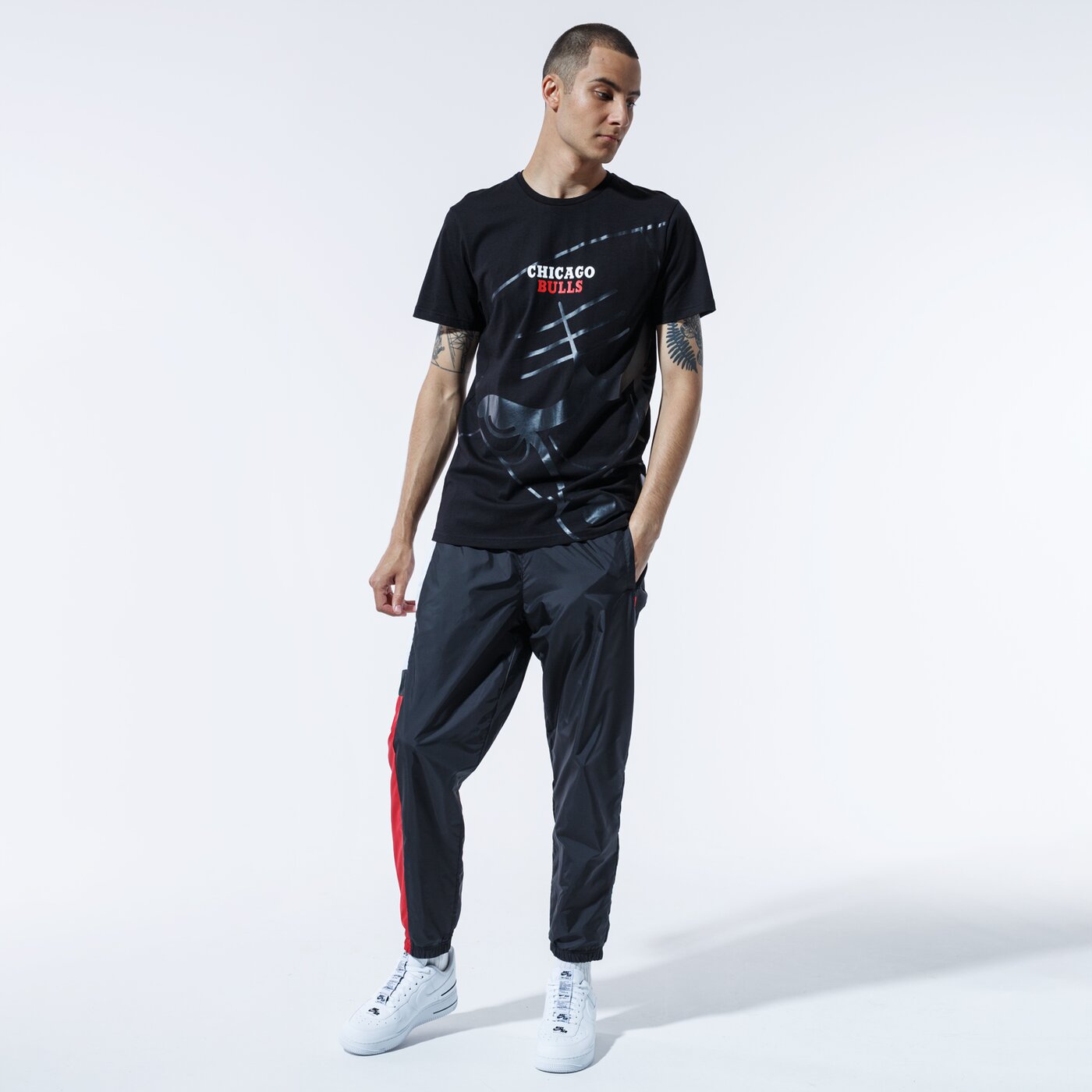 Мъжка тениска NEW ERA ТЕНИСКА NBA BIG LOGO TEE CHIBUL BLK 12369805 цвят черен