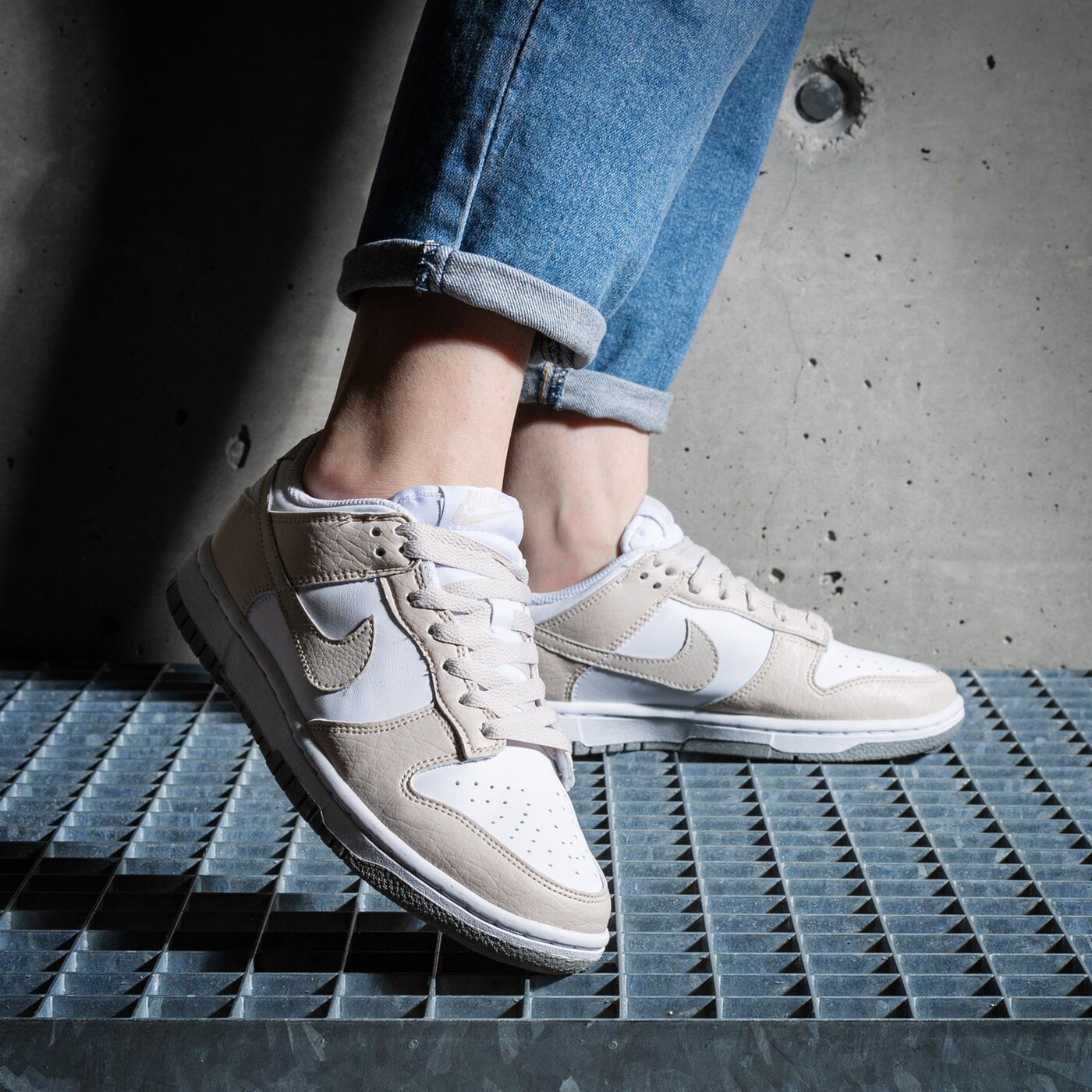 Дамски маратонки NIKE DUNK LOW NEXT NATURE  dn1431-100 цвят сив