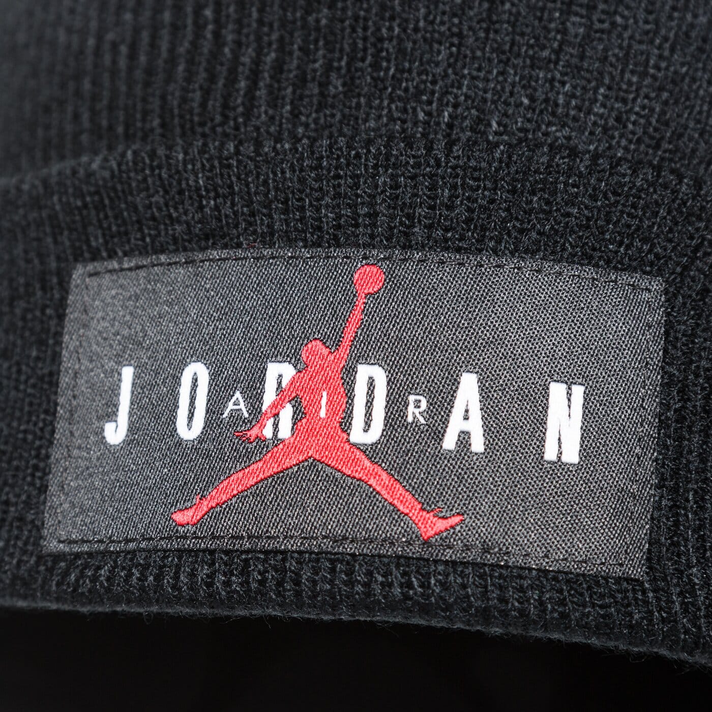 Детска зимна шапка JORDAN ЗИМНА ШАПКА HBR BEANIE 9a0588-023 цвят черен