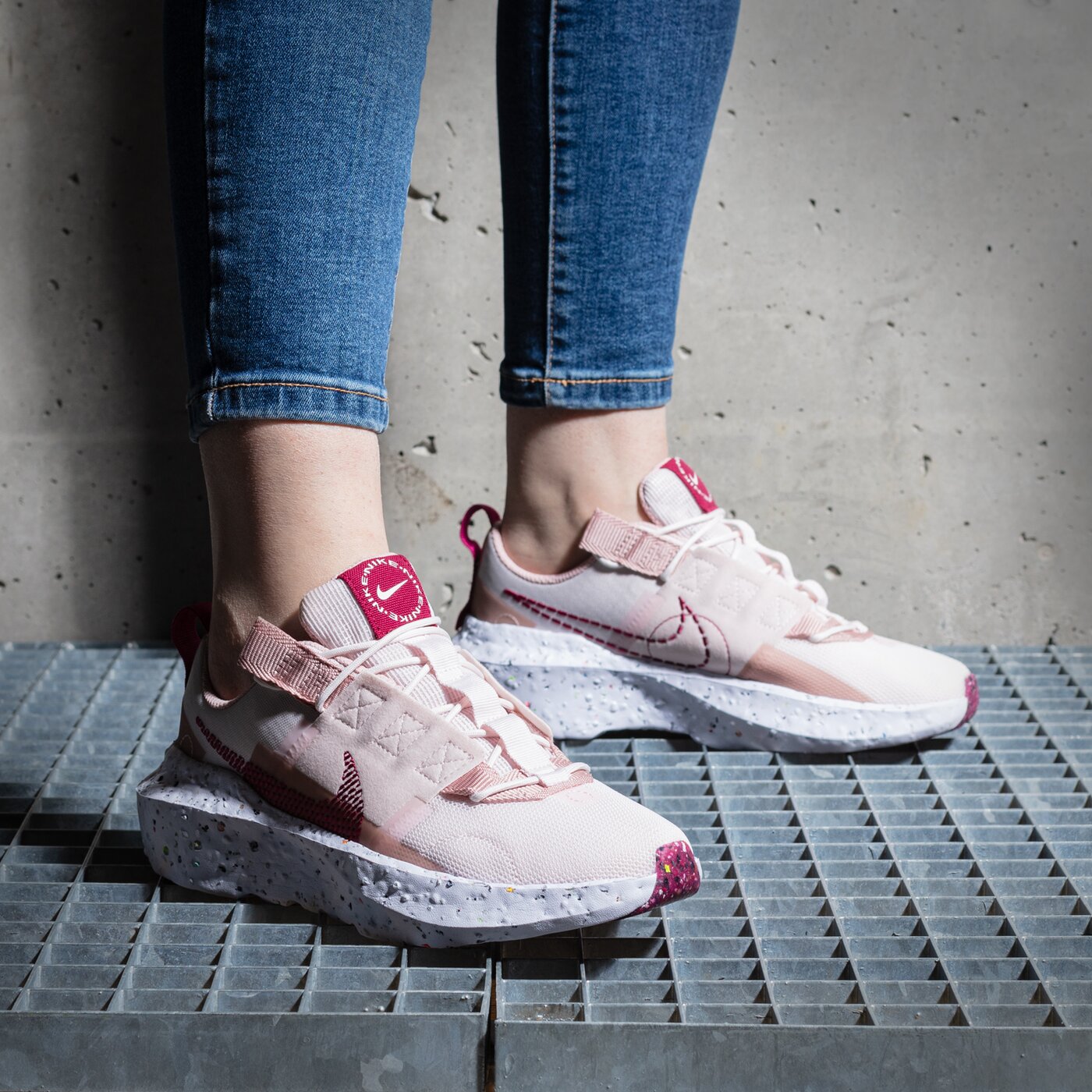 Дамски маратонки NIKE CRATER IMPACT cw2386-600 цвят розов