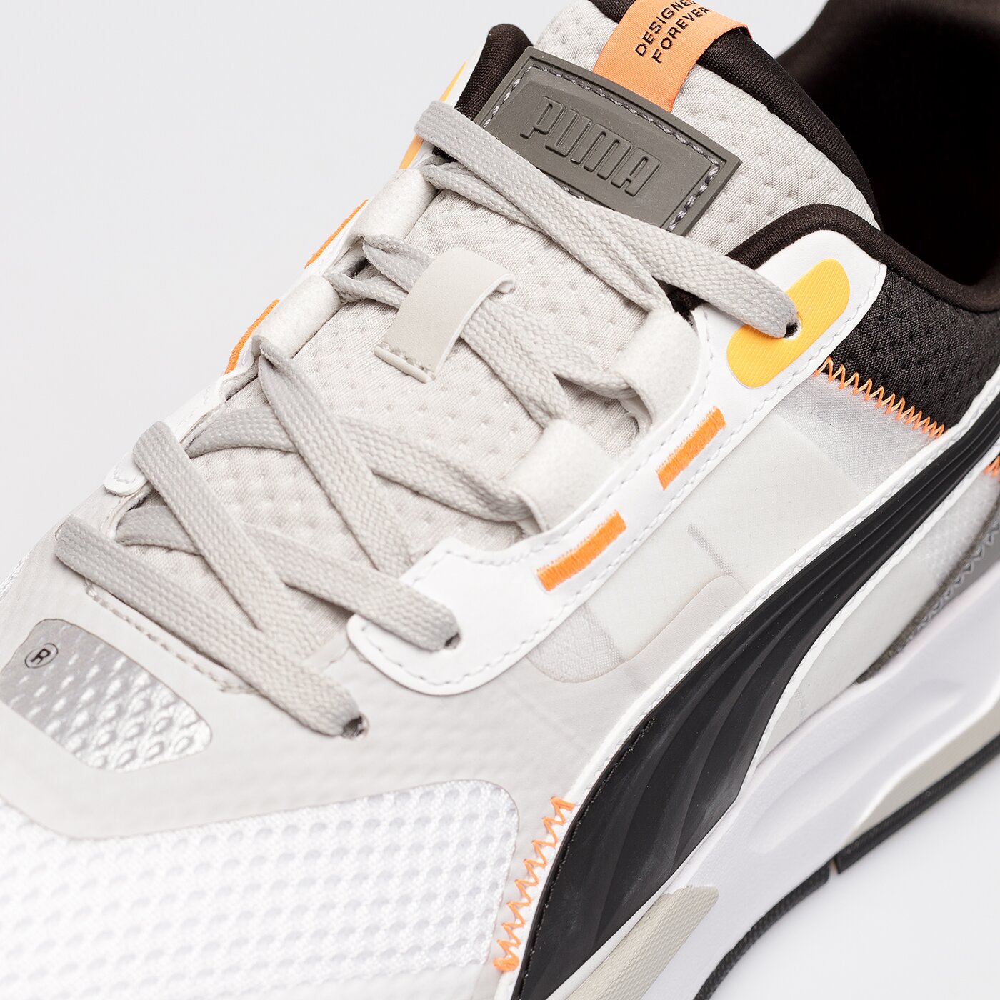 Мъжки маратонки PUMA MIRAGE SPORT TECH 38310701 цвят бял