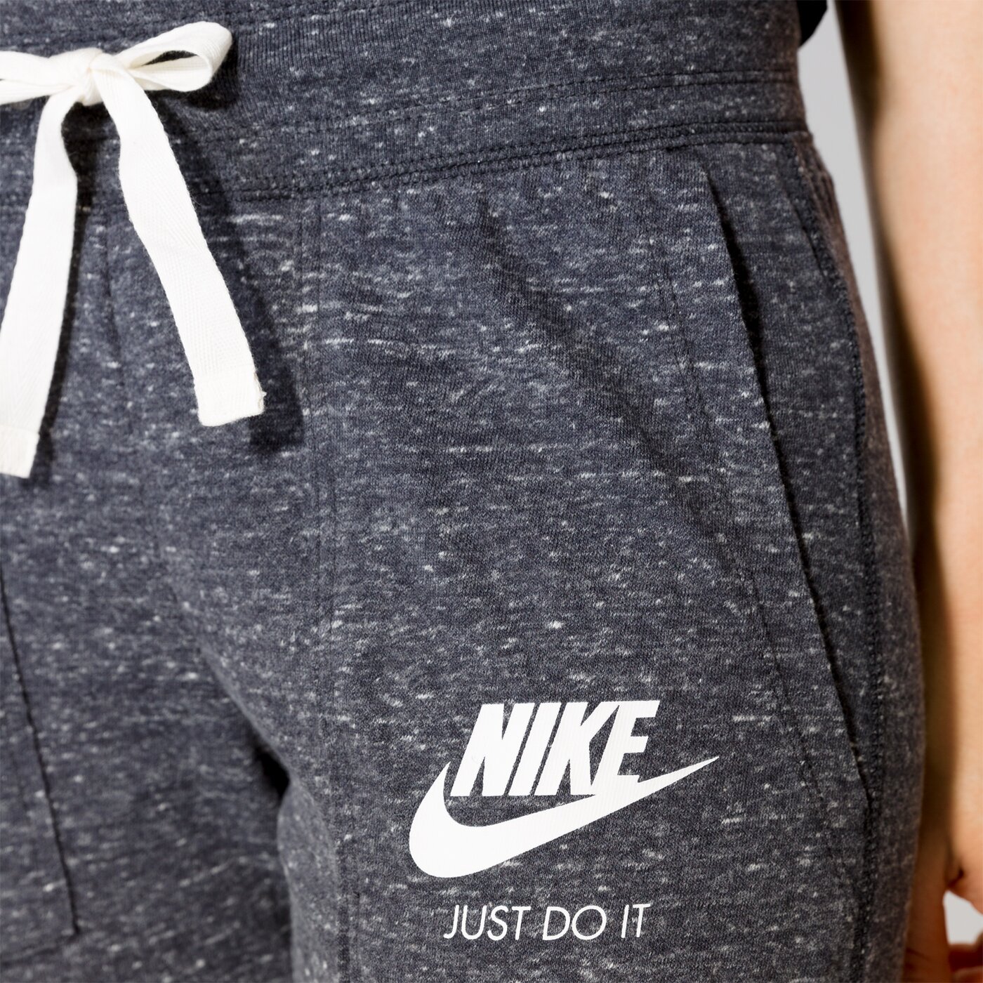 Дамски панталони NIKE ПАНТАЛОНИ W NSW GYM VNTG PANT 883731060 цвят сив