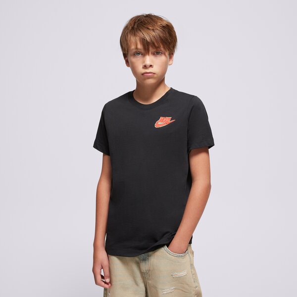 Детска тениска NIKE ТЕНИСКА K NSW TEE BOXY MULTI SPORT BOY hv5212-010 цвят черен