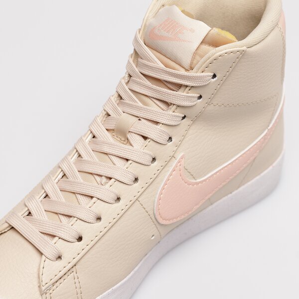 Дамски маратонки NIKE W BLAZER MID '77 NEXT NATURE fb0780-100 цвят бежов