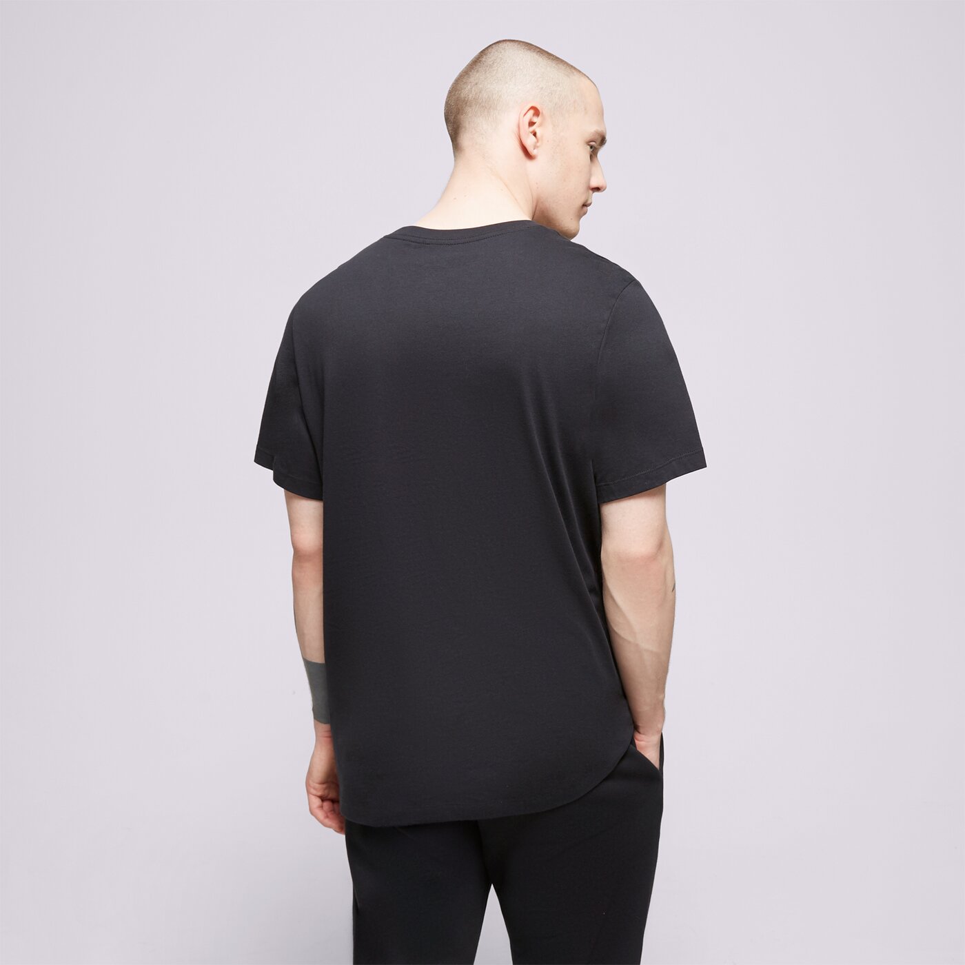 Мъжка тениска NIKE ТЕНИСКА M NSW TEE CLUB+ HDY PK4 dz2875-010 цвят черен