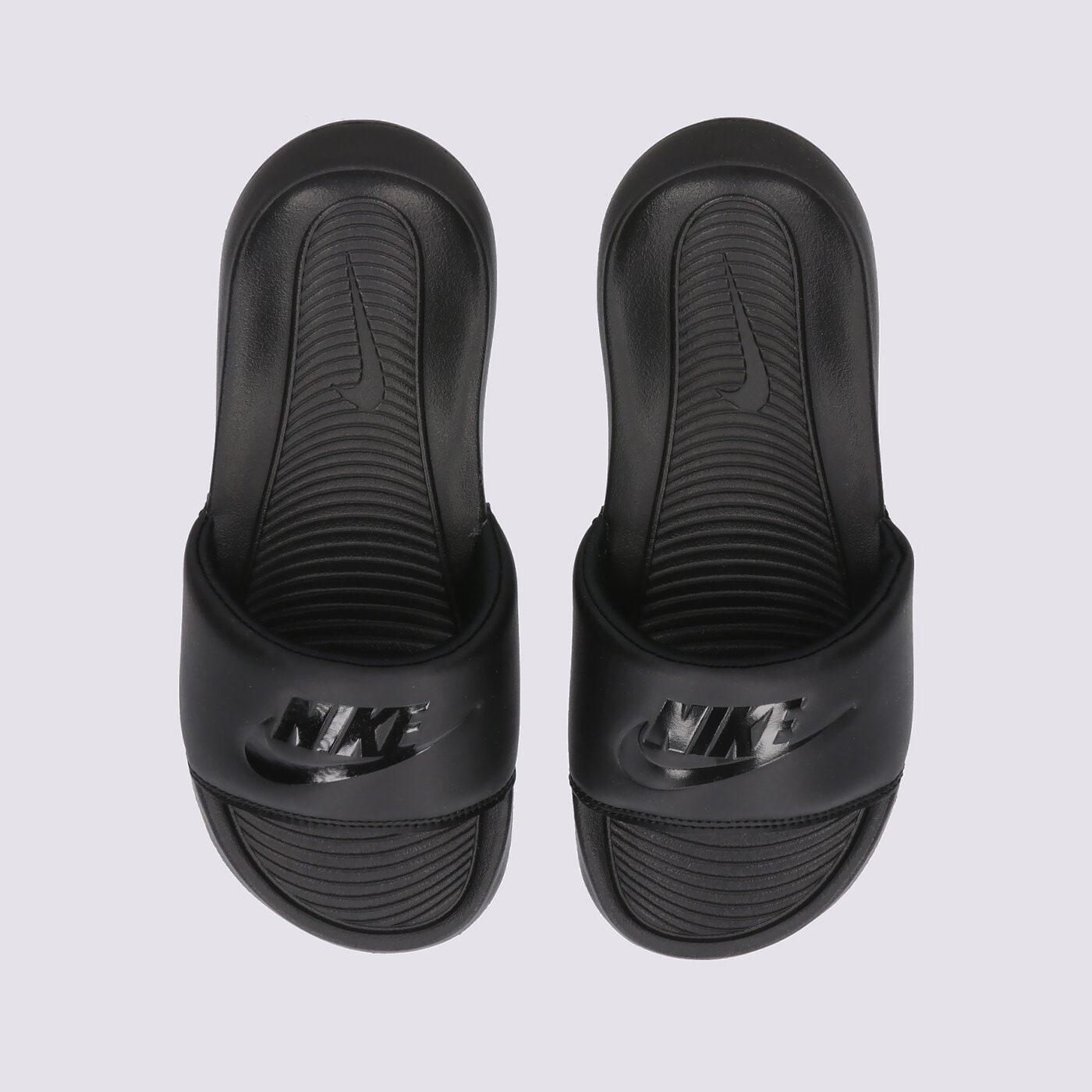 Дамски чехли и сандали NIKE VICTORI ONE SLIDES  cn9677-004 цвят черен