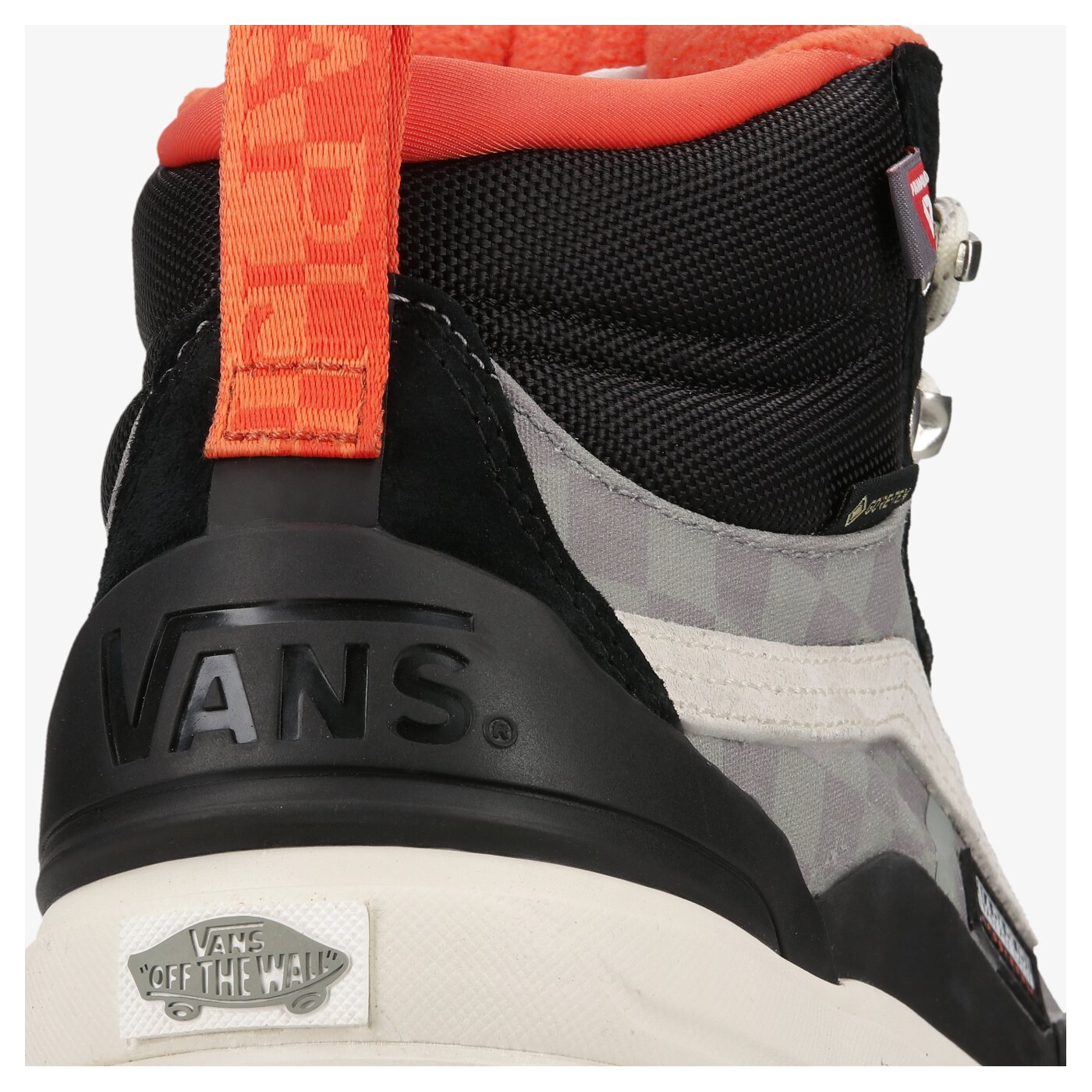 Мъжки маратонки VANS ULTRARANGE EXO HI GORE-TEX MTE-2 vn0a5kxwa6y1 цвят черен