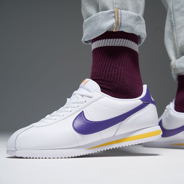 Мъжки маратонки NIKE CORTEZ dm4044-106 цвят бял