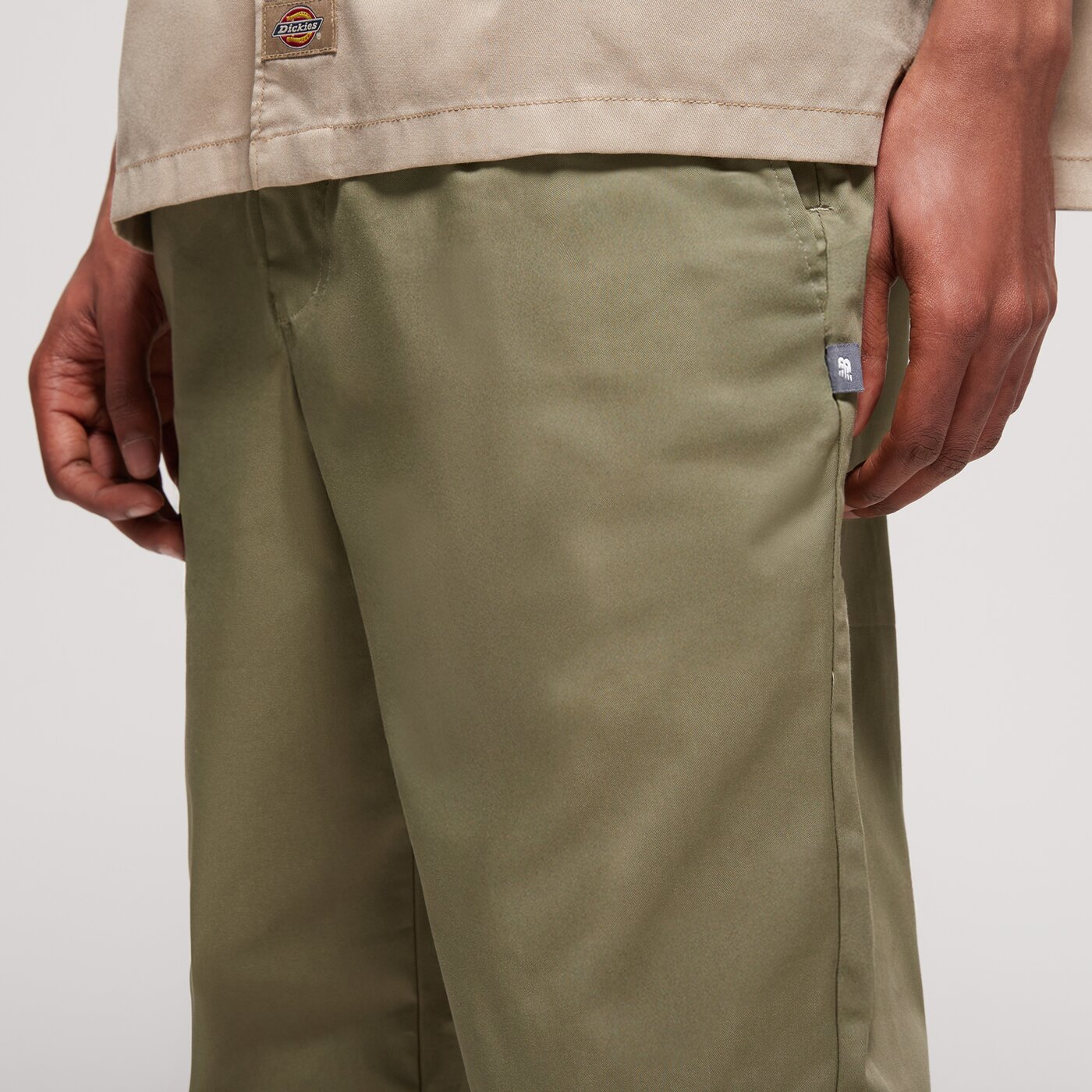 Мъжки панталони NEW BALANCE ПАНТАЛОНИ ICON TWILL TAPERED mp41575dek цвят каки