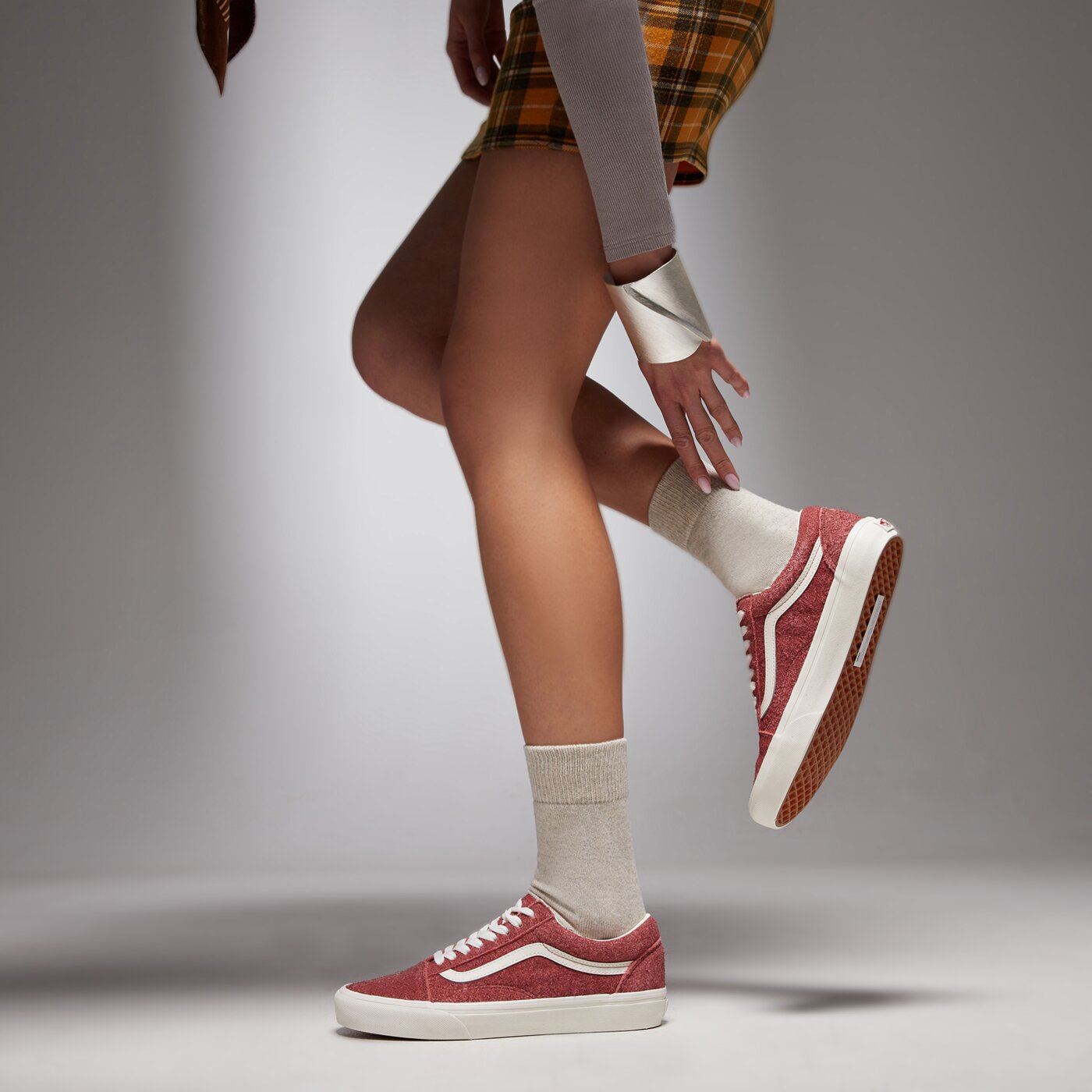 Дамски маратонки VANS OLD SKOOL  vn000d6wcrl1 цвят бордо