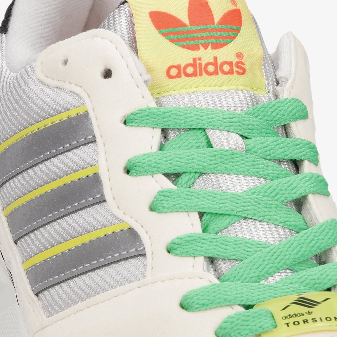 Мъжки маратонки ADIDAS ZX 1000 C h02137 цвят бежов