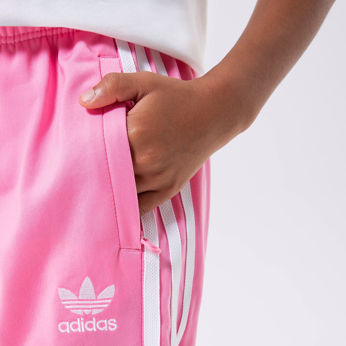 Детски панталони ADIDAS ПАНТАЛОНИ SST TRACK PANTS GIRL hk0329 цвят розов