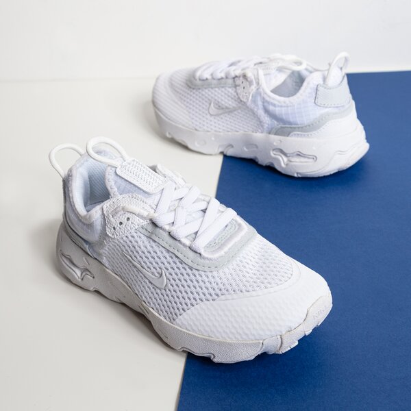 Детски маратонки NIKE RT LIVE  cw1621-101 цвят бял