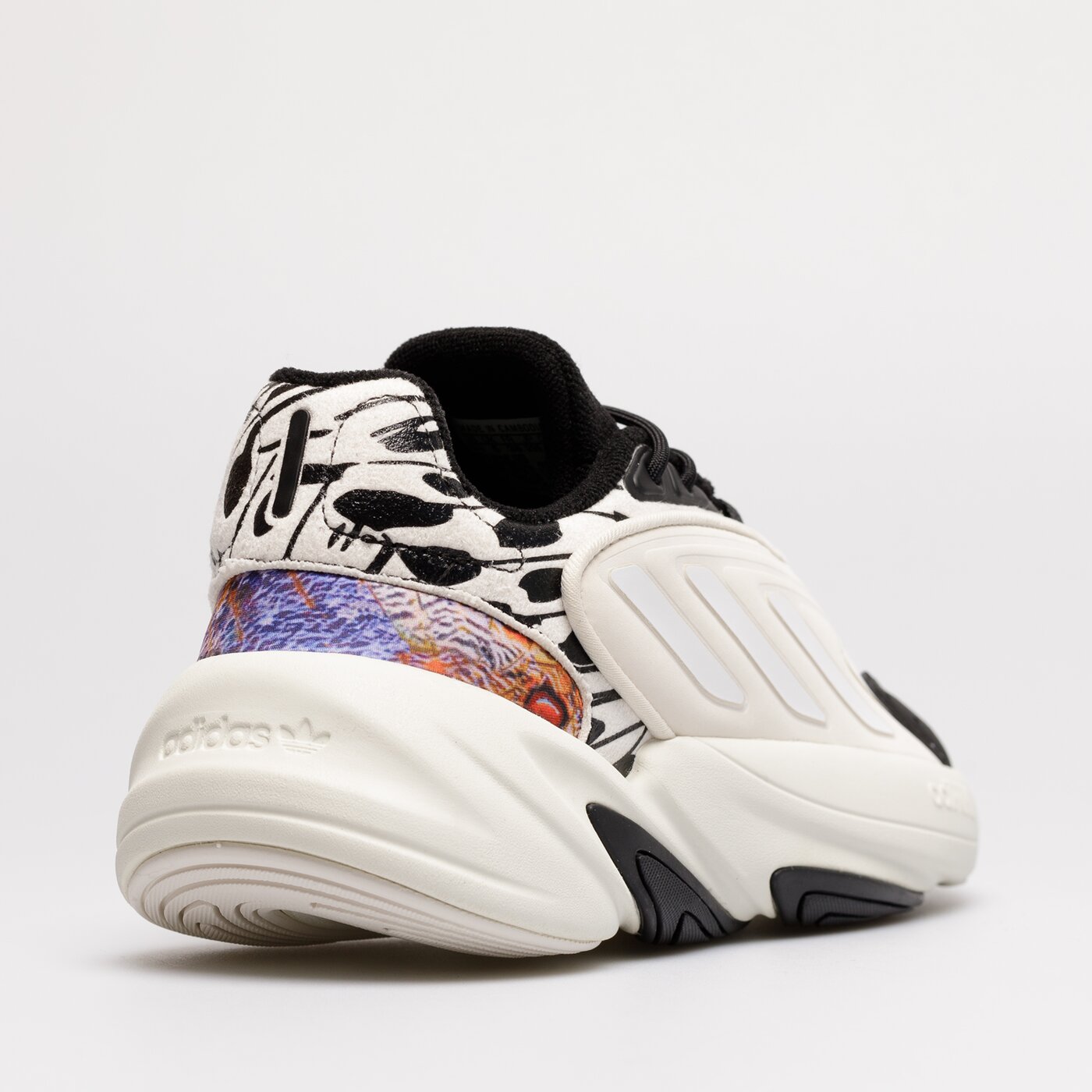 Дамски маратонки ADIDAS OZELIA W gy9434 цвят бежов