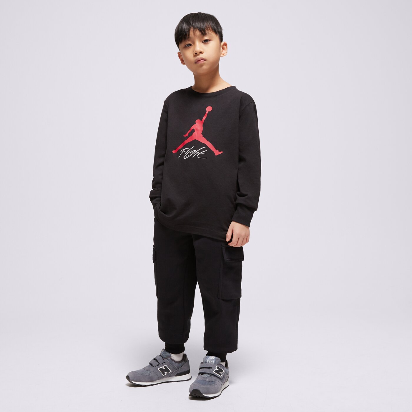 Детска тениска JORDAN ТЕНИСКА JDB BASELINE FLIGHT LS TEE BOY 95c892-023 цвят черен