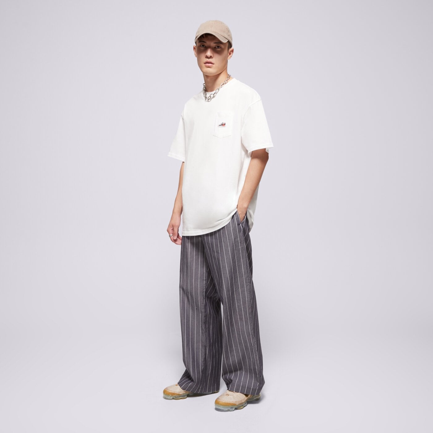 Мъжка тениска NIKE ТЕНИСКА M NSW TEE ACCS PATCH CNCT FA25 hq9242-100 цвят бял