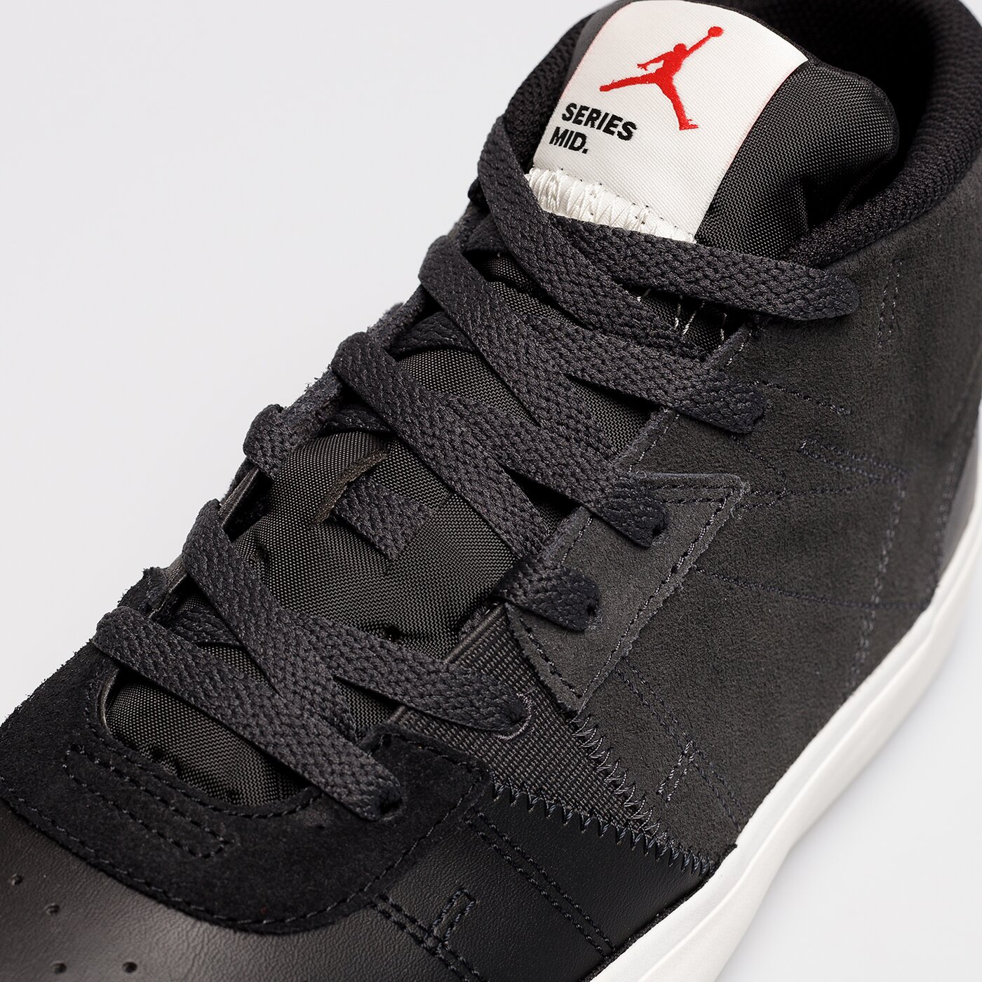 Мъжки маратонки JORDAN SERIES MID  da8026-004 цвят черен