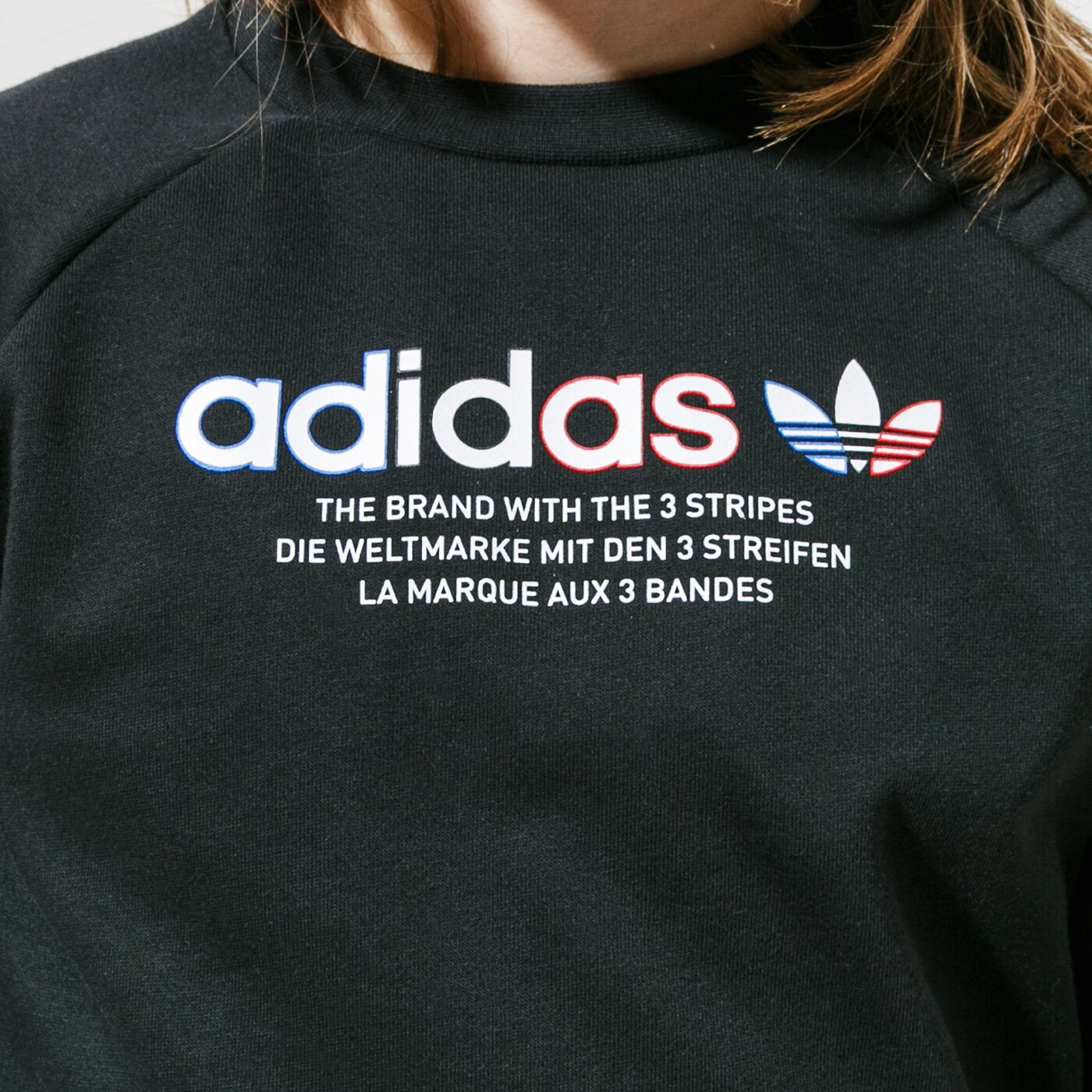 Детски суичър ADIDAS СУИТЧЪР CREW WW gn7468 цвят черен