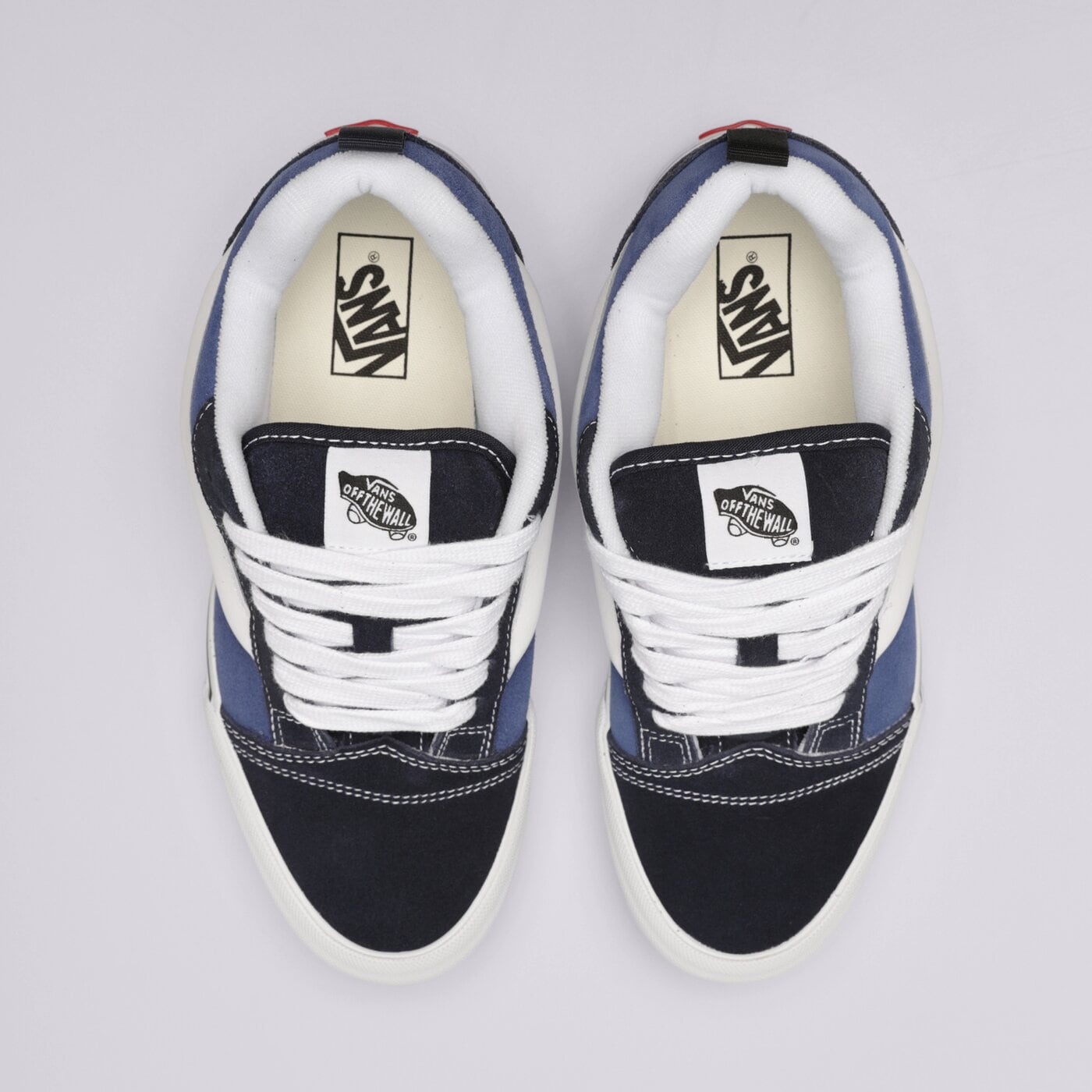 Мъжки маратонки VANS KNU SKOOL  vn0009qcnwd1 цвят син