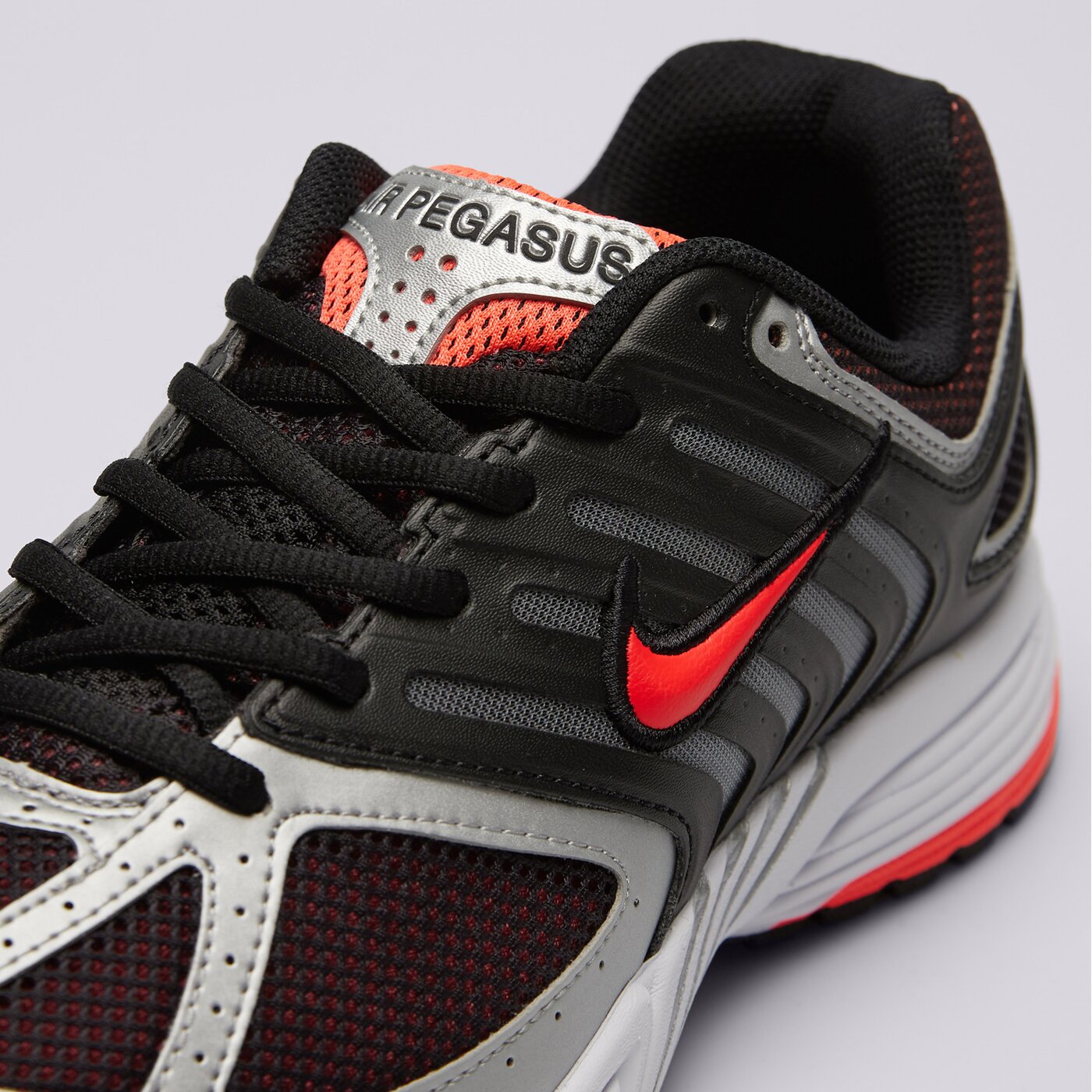 Мъжки маратонки NIKE AIR PEGASUS 2005 hq3031-004 цвят черен