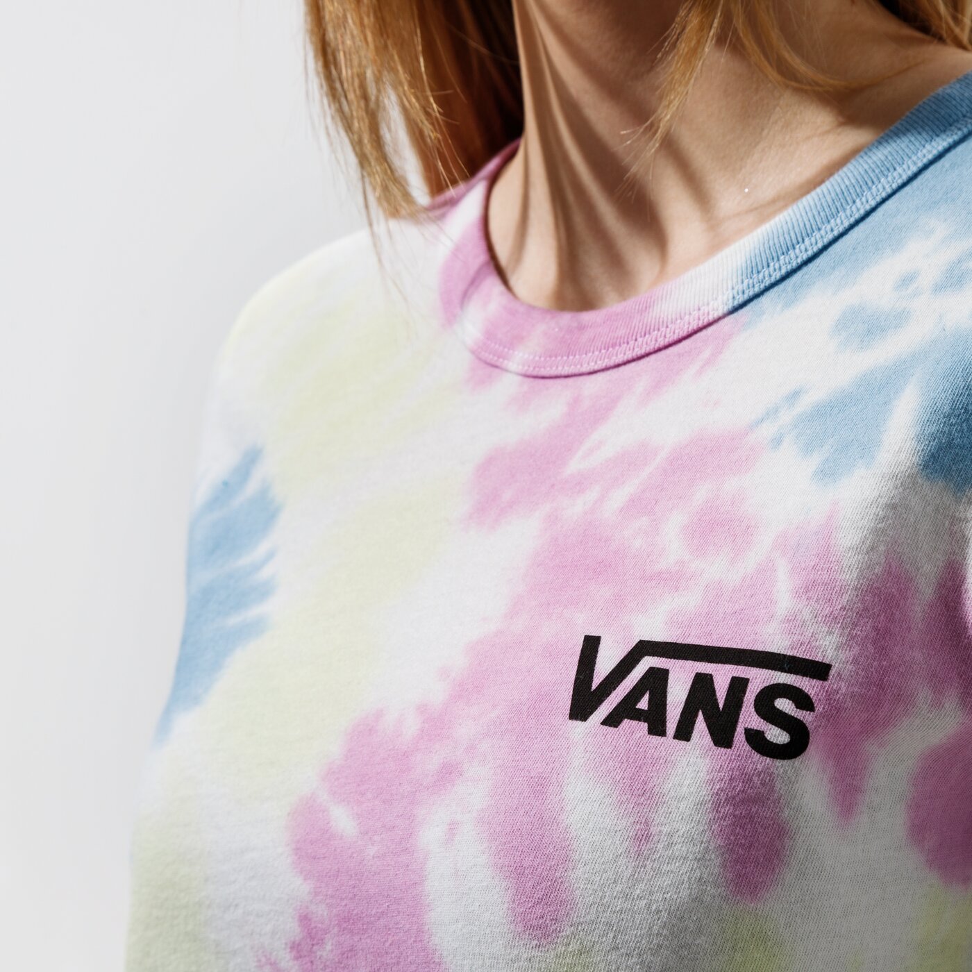 Дамска тениска VANS ТЕНИСКА WM SPIRALING WASH BABY TEE ORCHID vn0a53pp0fs1 цвят многоцветен