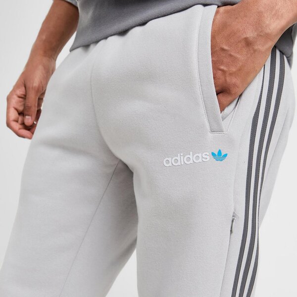 Мъжки панталони ADIDAS ПАНТАЛОНИ CM PANT FABRIC MIX iw6433 цвят сив