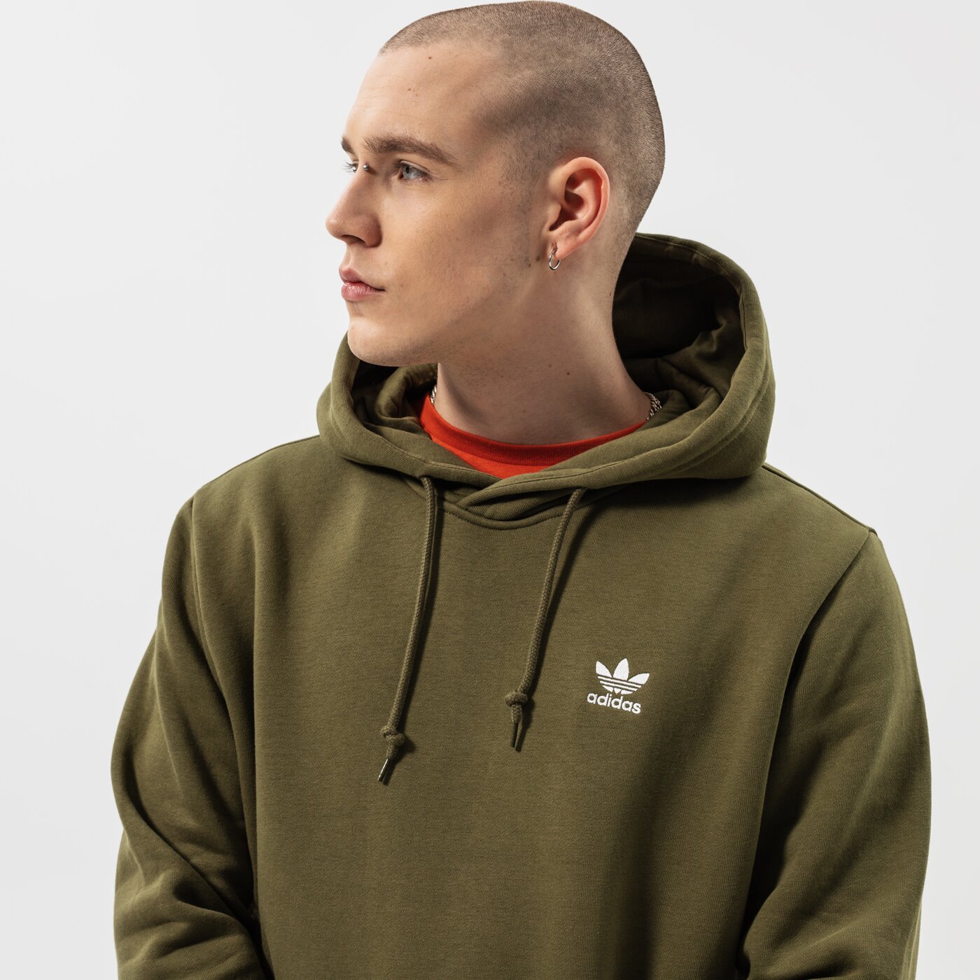 Мъжки суичър ADIDAS СУИТЧЪР С КАЧУЛКА ESSENTIAL HOODY h65675 цвят каки