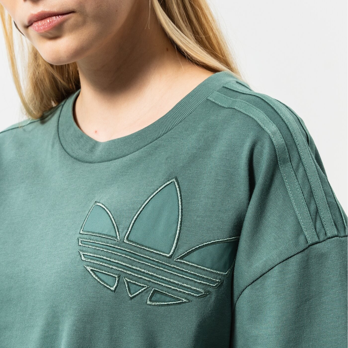 Adidas ТЕНИСКА Tee He4746 Дамски Цвят зелен Модни Тениски Дрехи Adidas