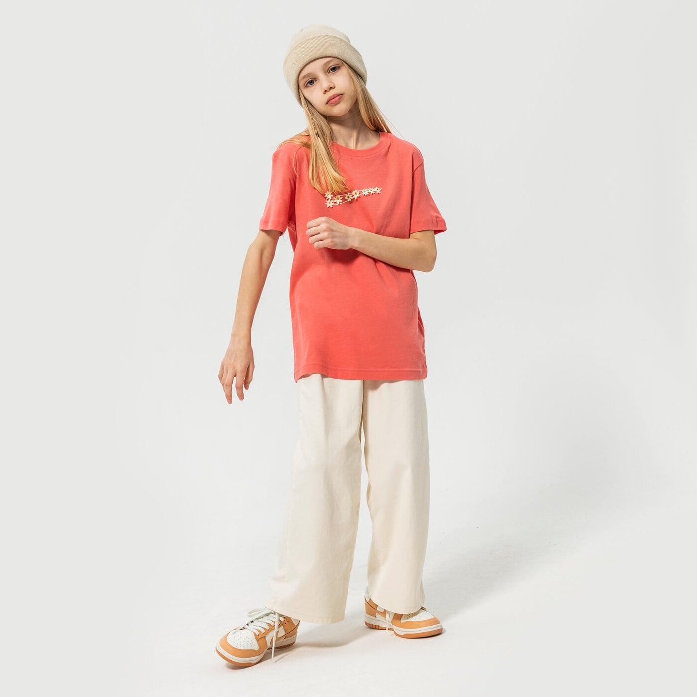 Детска тениска NIKE ТЕНИСКА G NSW TEE ENERGY BF GIRL do1343-603 цвят бордо