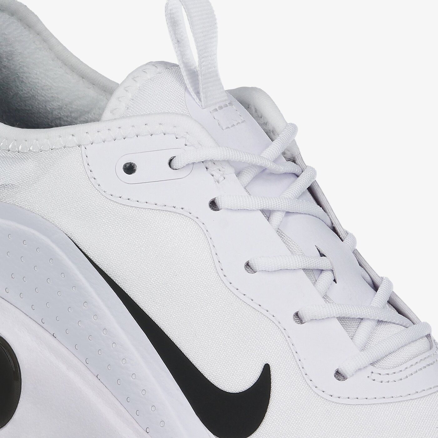 Дамски маратонки NIKE AIR MAX DIA ci3898-100 цвят бял