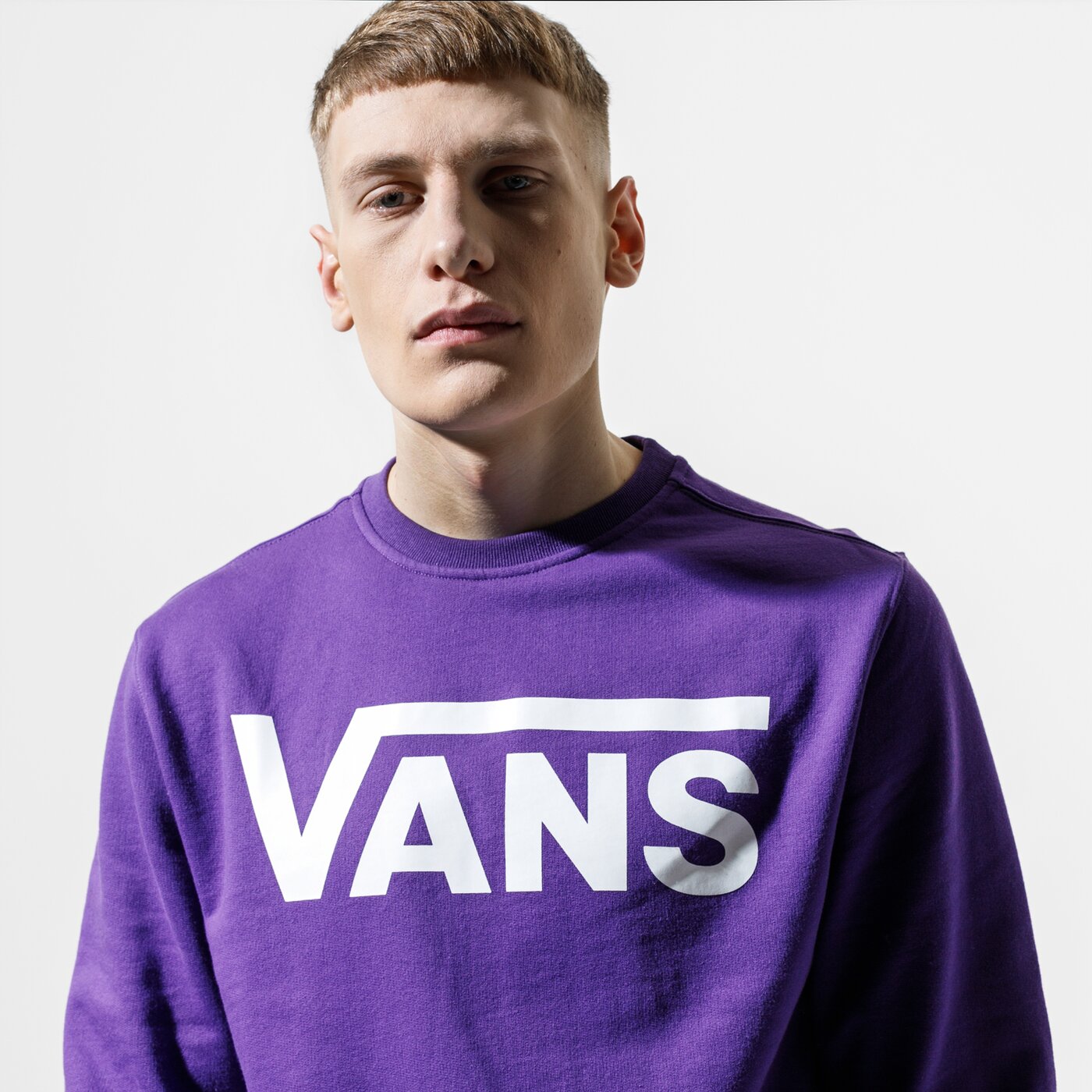 Мъжки суичър VANS СУИТЧЪР MN VANS CLASSIC CREW II HELIOTROPE/WHITE vn0a456aymm1 цвят виолетов