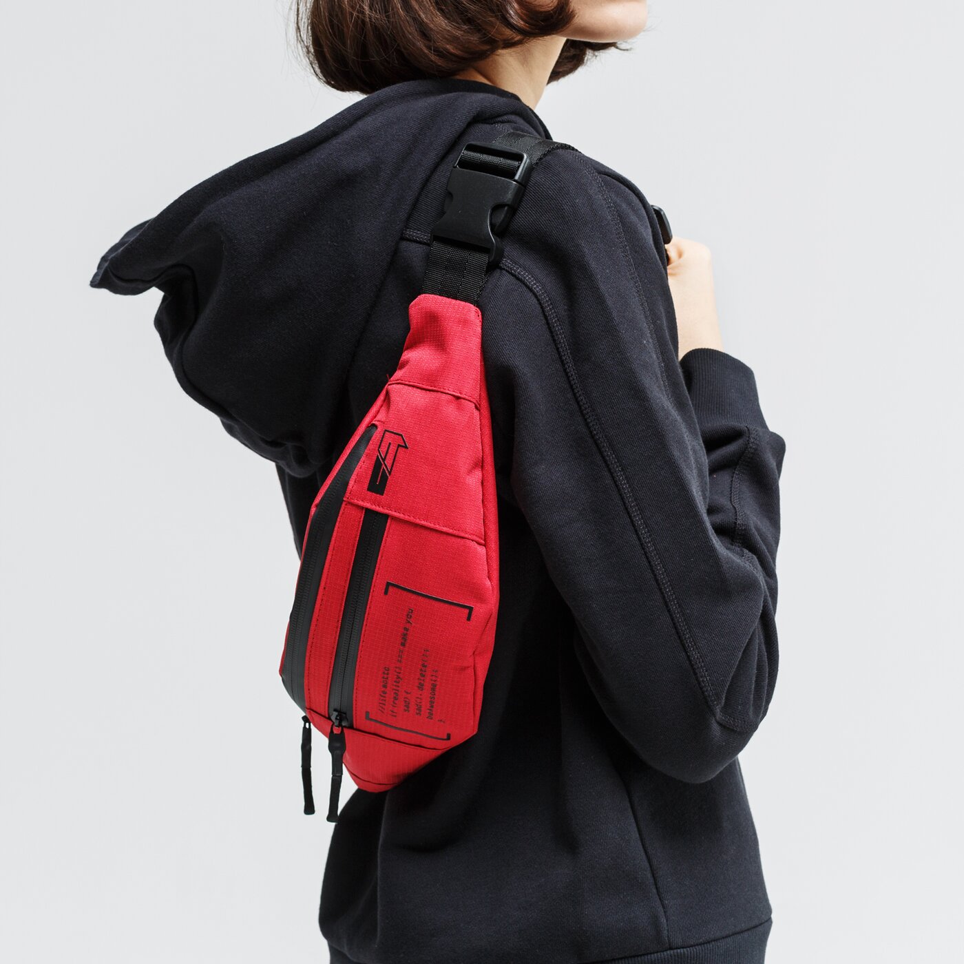 Дамска чанта за кръст CONFRONT ЧАНТА ЗА КРЪСТ MISSOURI cf120nem91002 цвят червен