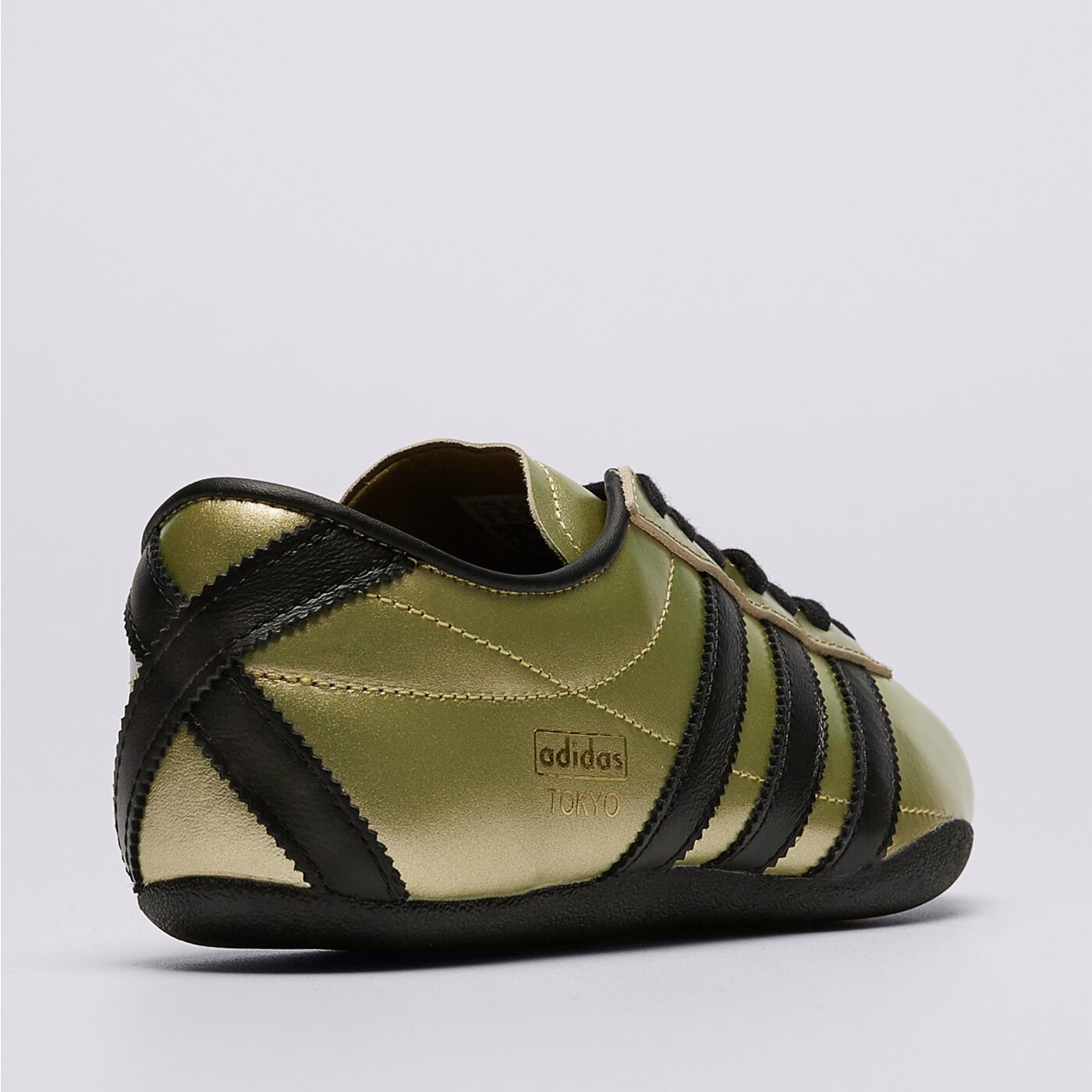 Дамски маратонки ADIDAS TOKYO jq0594 цвят златен