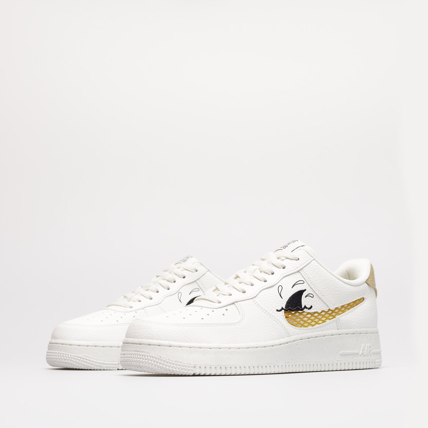 Мъжки маратонки NIKE AIR FORCE 1 '07 LV8 NN dm0117-100 цвят бял