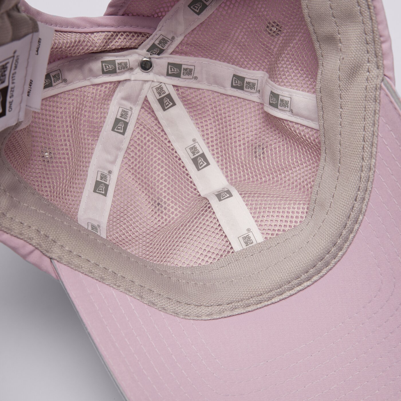 Дамска шапка с козирка NEW ERA ШАПКА WMNS OPEN BACK CAP NEWERA NONE 60435000 цвят виолетов