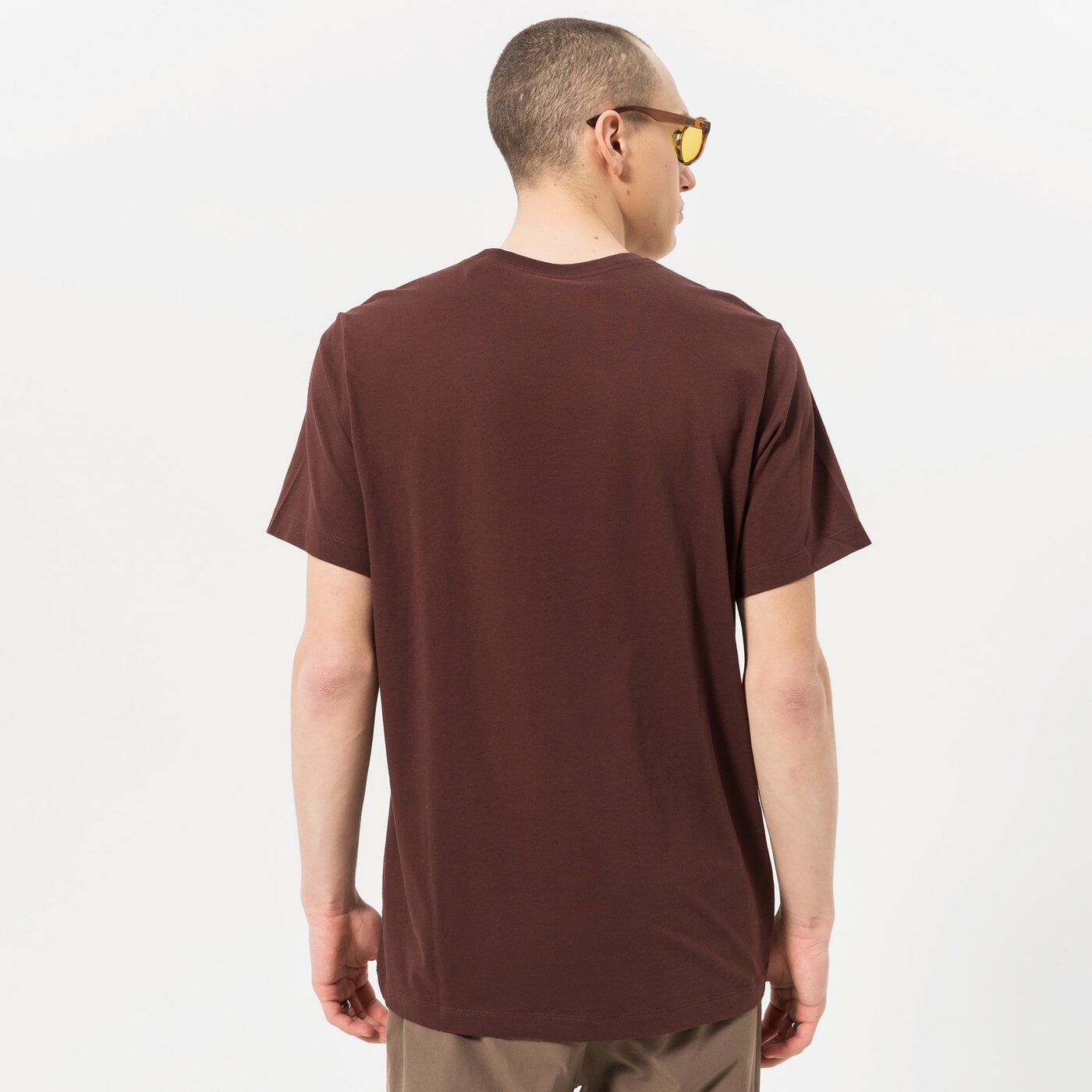 Мъжка тениска NIKE ТЕНИСКА NIKE SPORTSWEAR CLUB ar4997-227 цвят кафяв