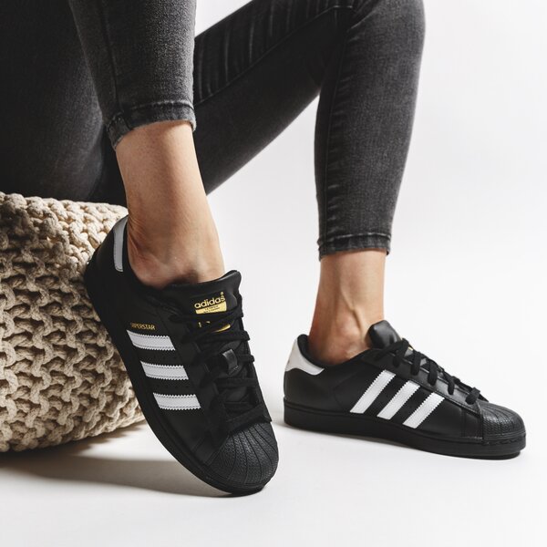 Детски маратонки ADIDAS SUPERSTAR FOUNDATION J b23642 цвят черен