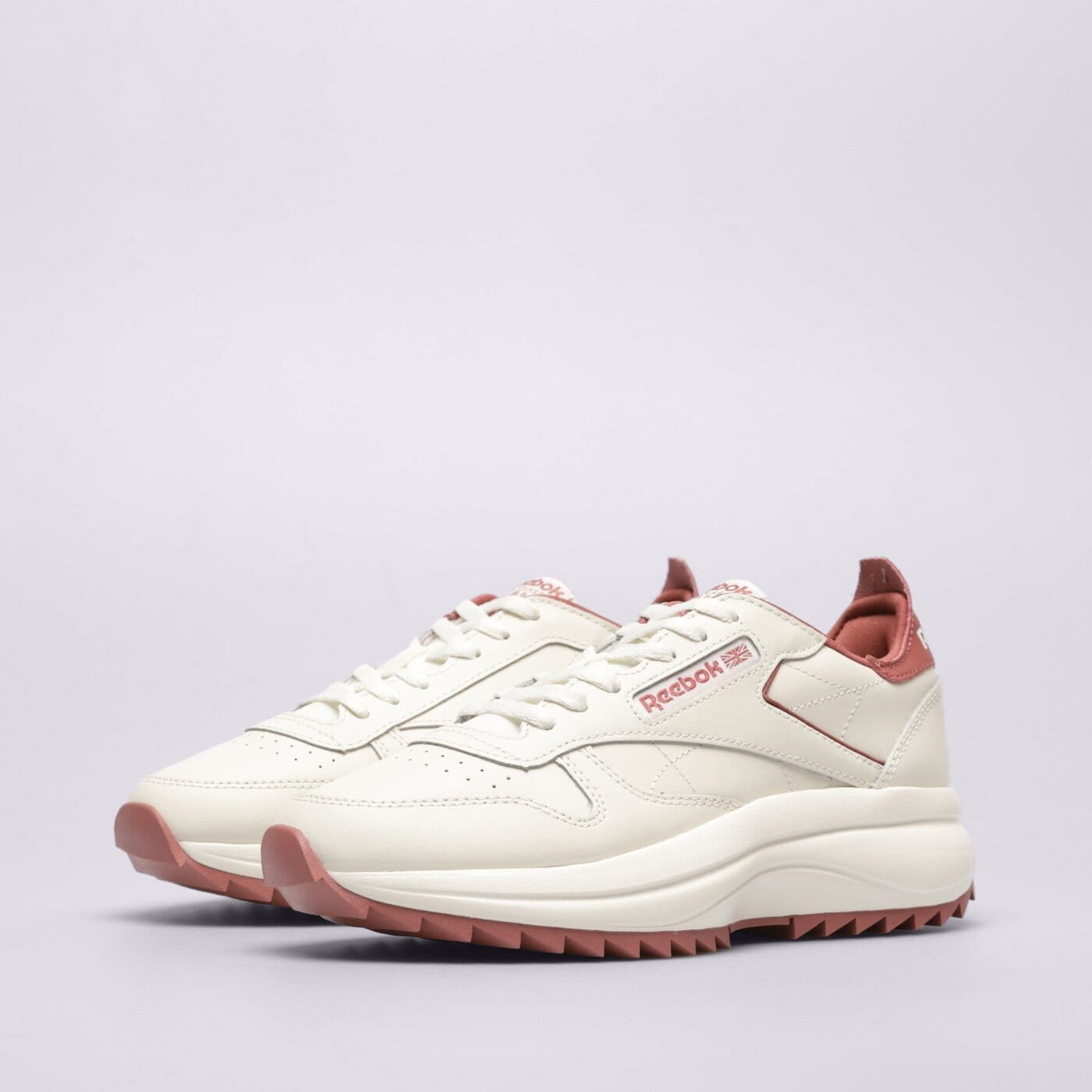Дамски маратонки REEBOK CLASSIC LEATHER SP EXTRA 100033464 цвят бял