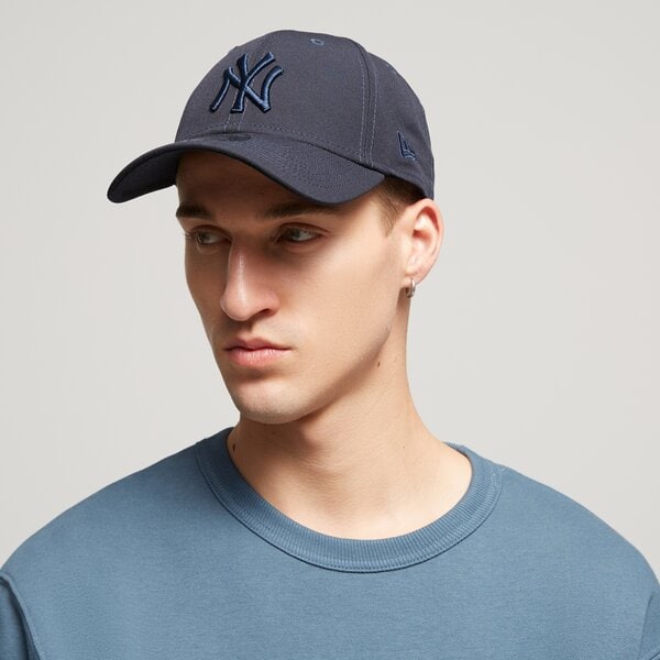 Мъжка шапка с козирка NEW ERA ШАПКА REPREVE 940 NYY NVY NEW YORK YANKEES 60364409 цвят тъмносин