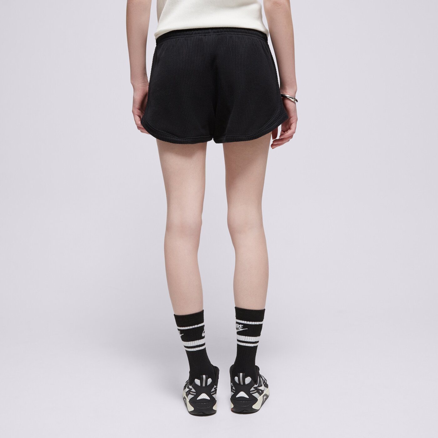 Дамски къси панталони NIKE ШОРТИ W NSW NK CHLL WFL MR 3" SHORT hj3842-011 цвят кремав