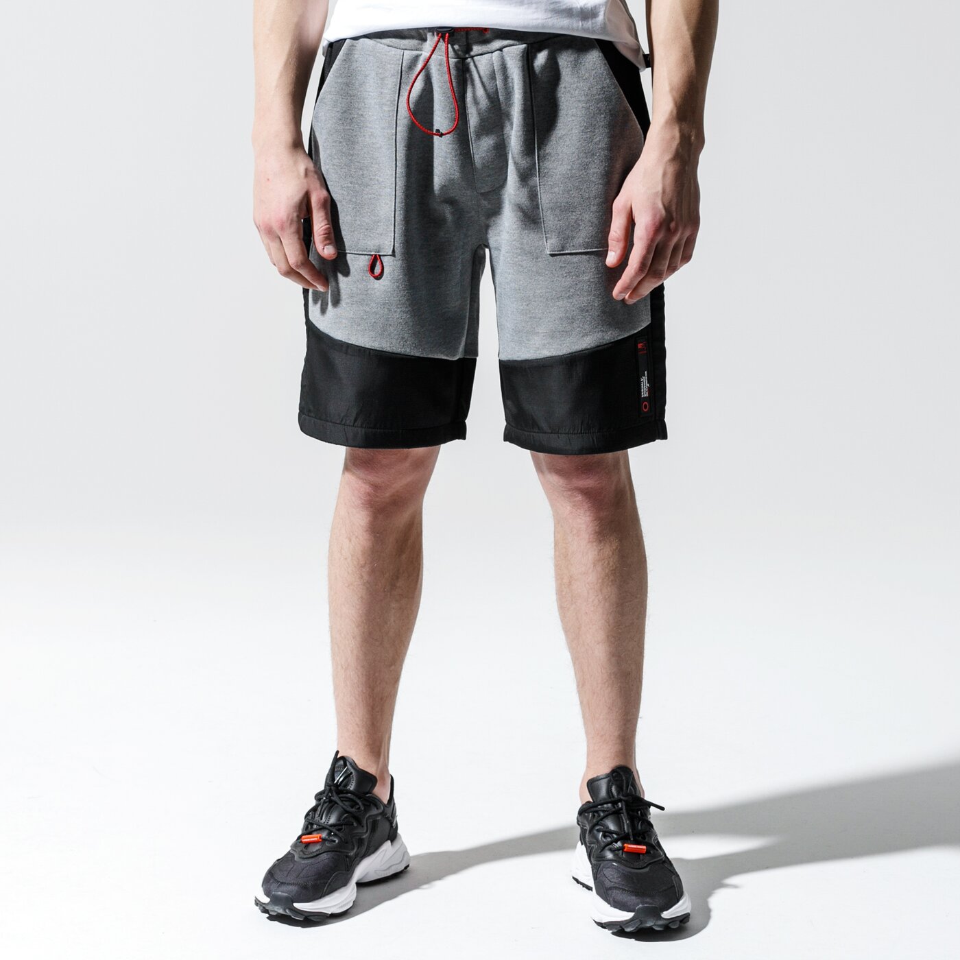 Мъжки къси панталони CONFRONT ШОРТИ DAVOS cf120szm30001 цвят сив