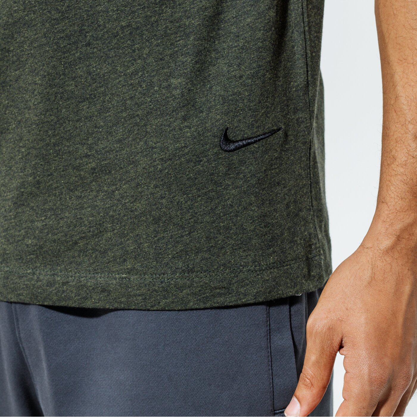 Мъжка тениска NIKE ТЕНИСКА M NSW TEE SUSTAINABILITY dm2386-355 цвят каки