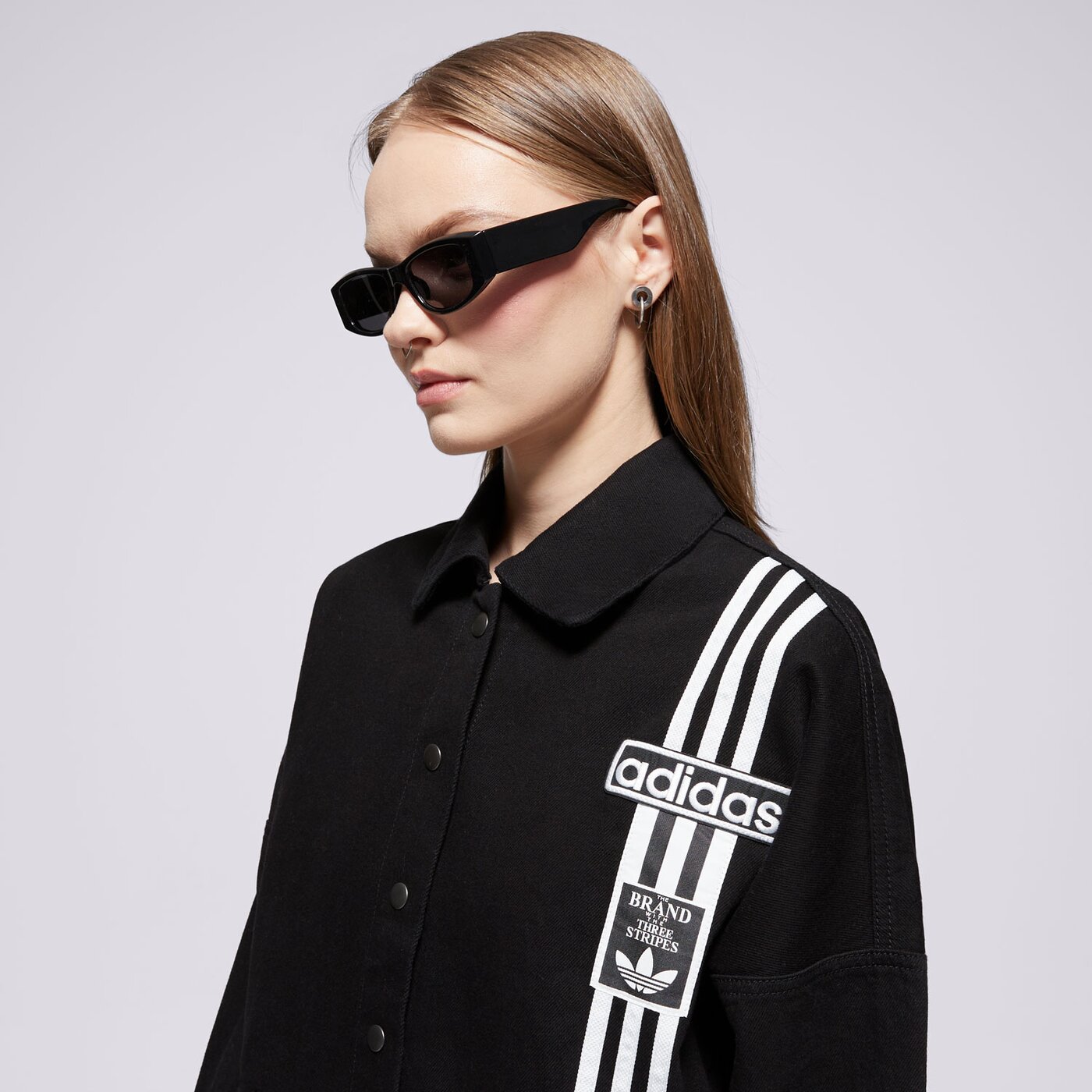 Дамско преходно яке ADIDAS ЯКЕ DENIM TRACK ТОП jj3095 цвят черен