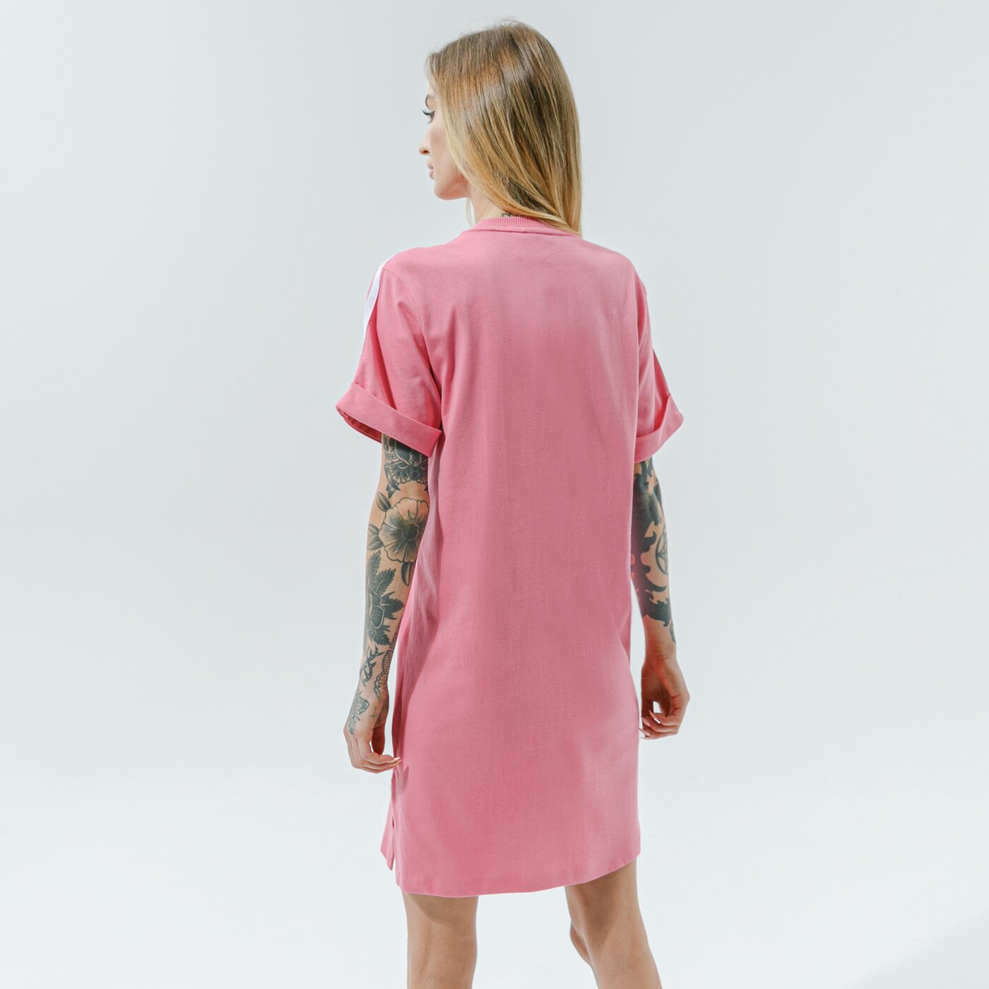 Дамски ADIDAS РОКЛЯ TEE АНЦУГS h35503 цвят розов