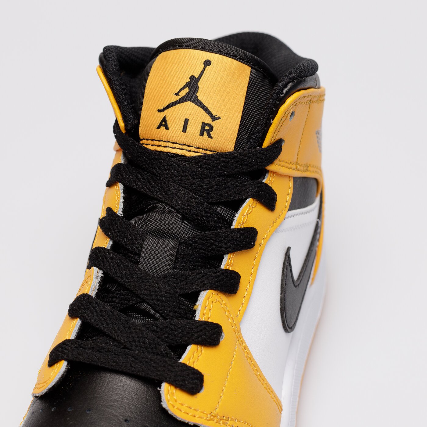 Детски маратонки AIR JORDAN 1 MID  554725-701 цвят жълт