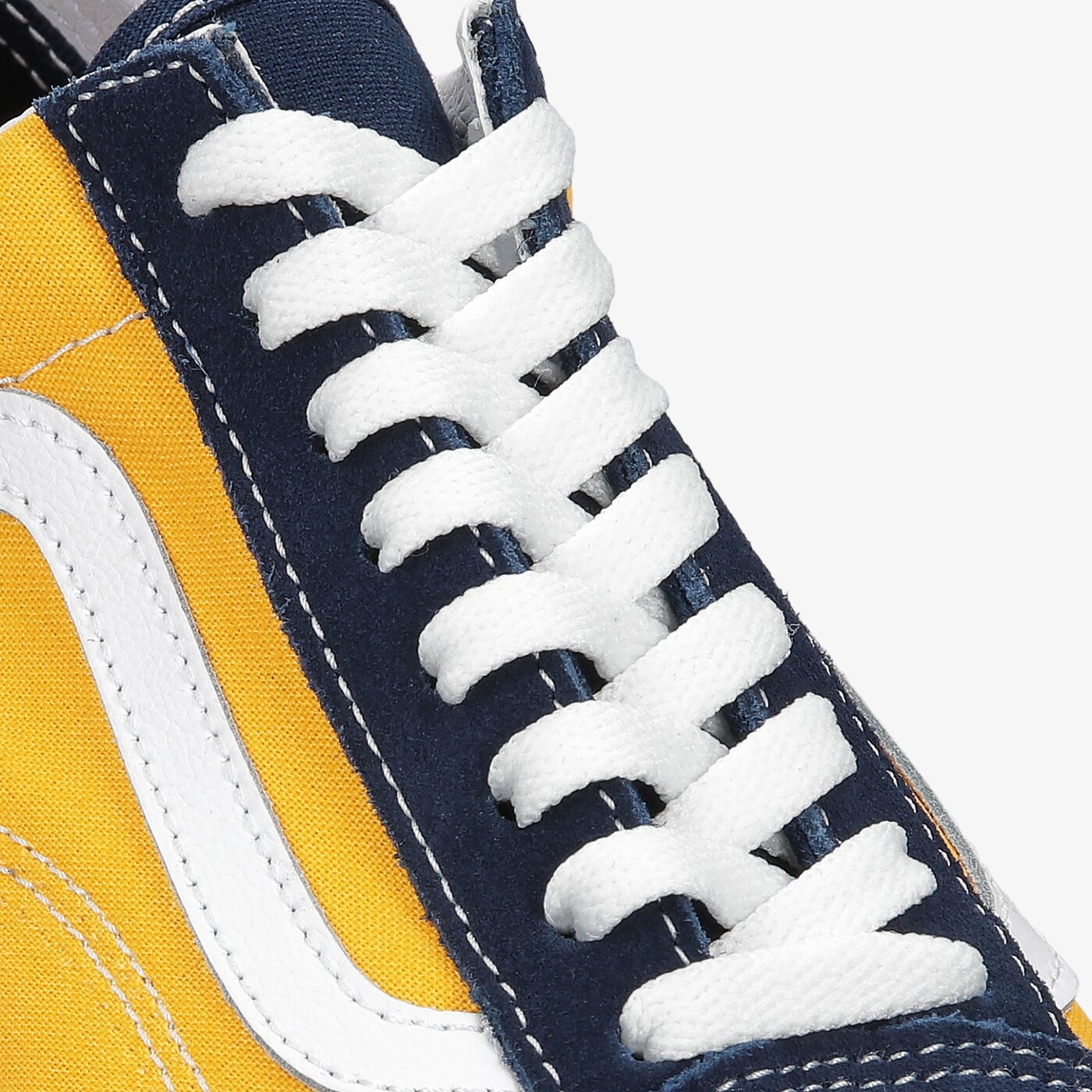 Мъжки маратонки VANS UA OLD SKOOL vn0a3wkt4pl1 цвят тъмносин