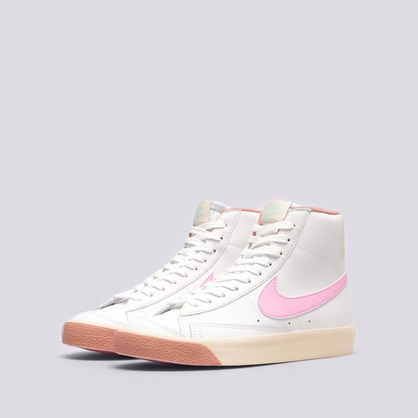 Детски маратонки NIKE BLAZER MID '77 (GS)  dz2900-100 цвят бял