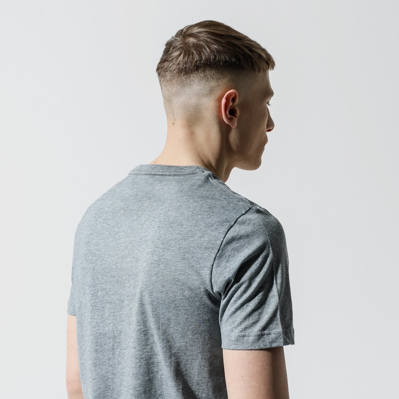 Мъжка тениска PUMA ТЕНИСКА ESS SMALL LOGO TEE 85174123 цвят сив