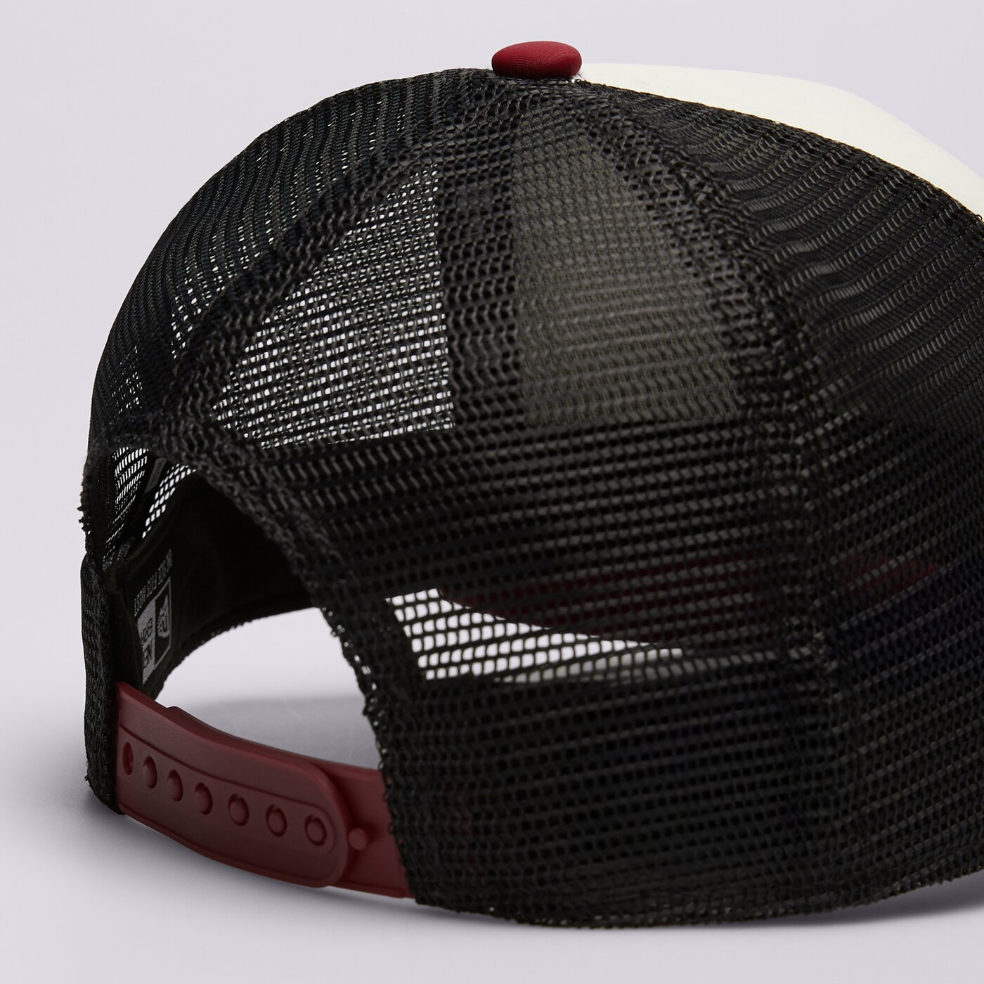 Мъжка шапка с козирка NEW ERA ШАПКА GRAPHIC PATCH TRUCKER NEW ERA 60667593 цвят бял