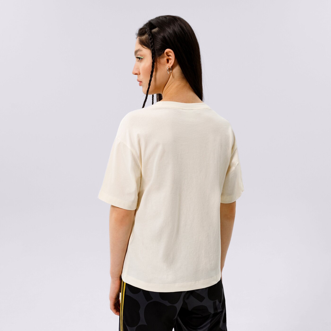 Дамска тениска CHAMPION ТЕНИСКА CREWNECK ТЕНИСКА 114458ww005 цвят бежов